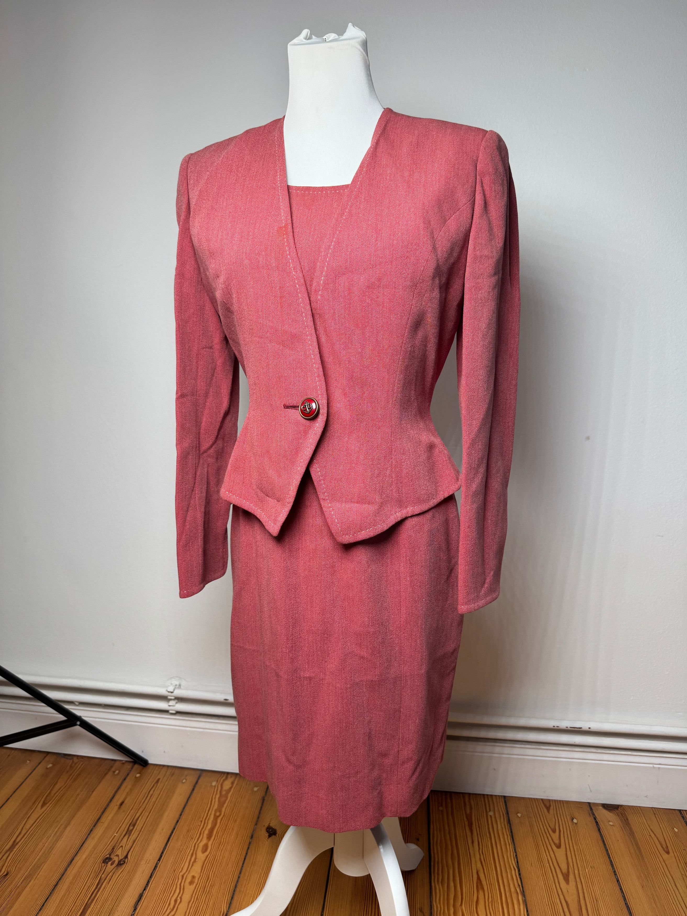 Dior Vintage Wool Costume / Dress Red M Size L / US 10 / IT 46 - 1 Thumbnail