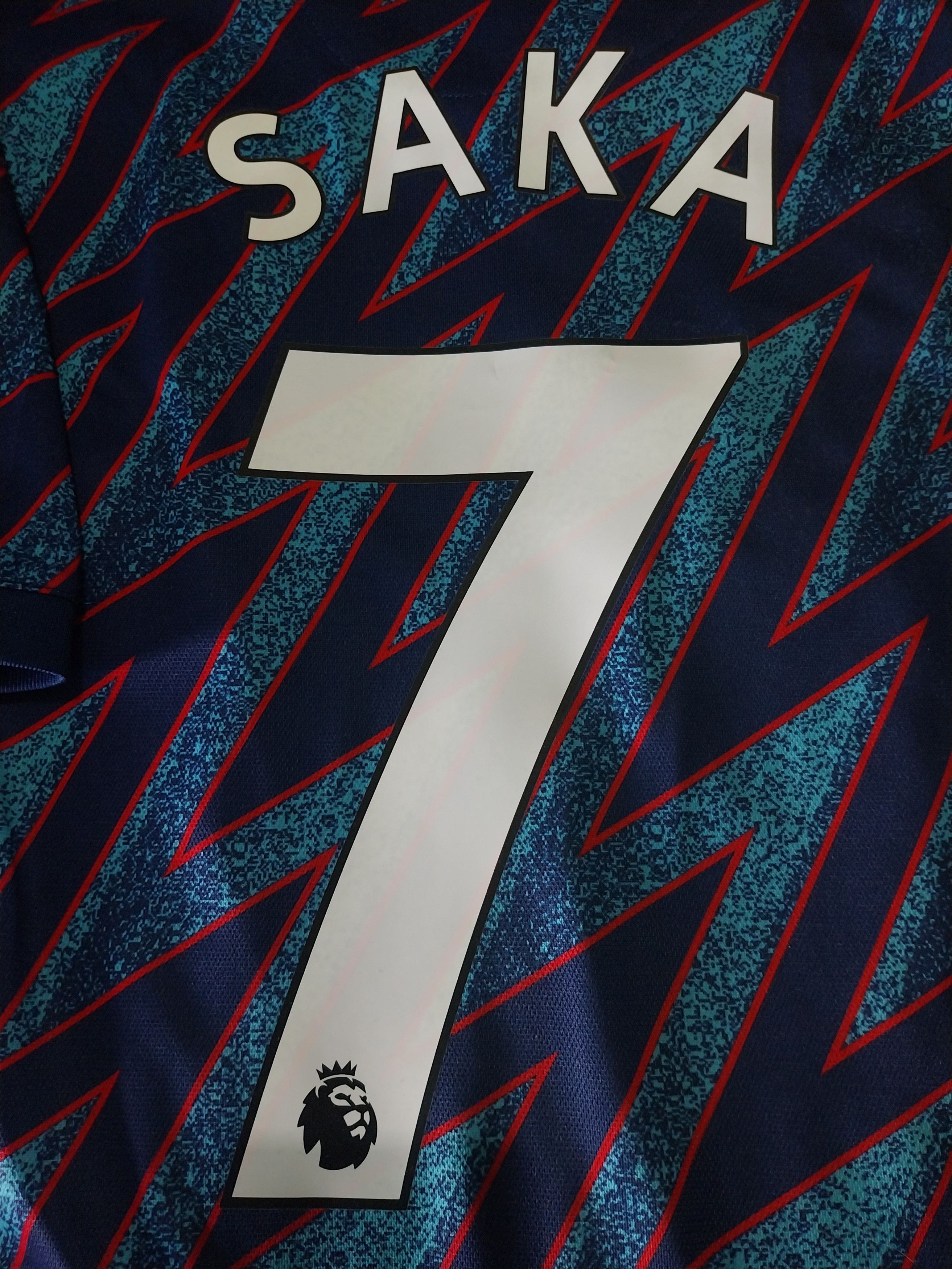 Adidas Arsenal 3rd 2021/2022 saka jersey football Size US M / EU 48-50 / 2 - 10 Thumbnail