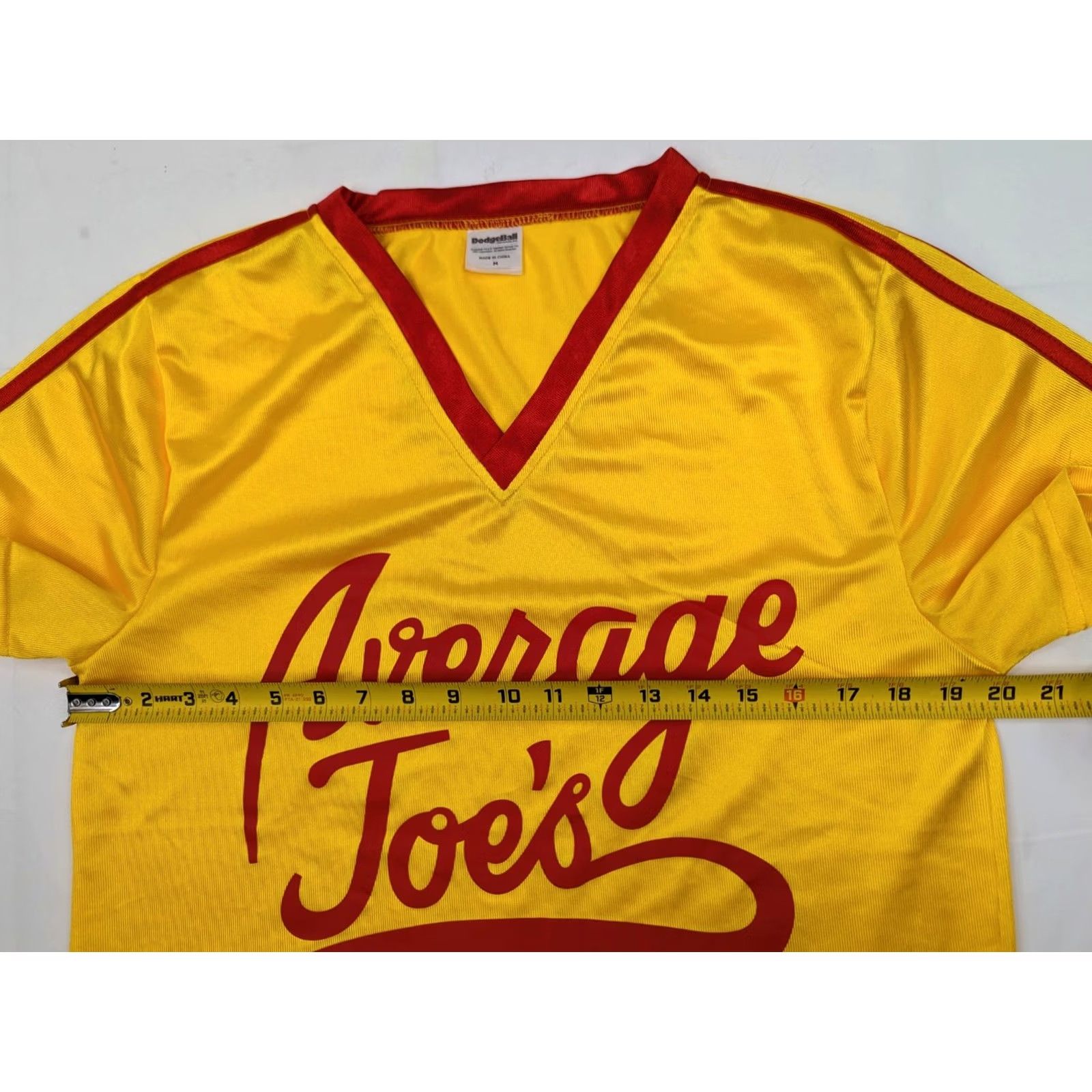 Vince Dodgeball Average Joe’s Jersey Size M Shirt Men Yellow Logo Cosplay Costume T-Shirt - Vintage? No (Regular) Size US M / EU 48-50 / 2 - 5 Thumbnail