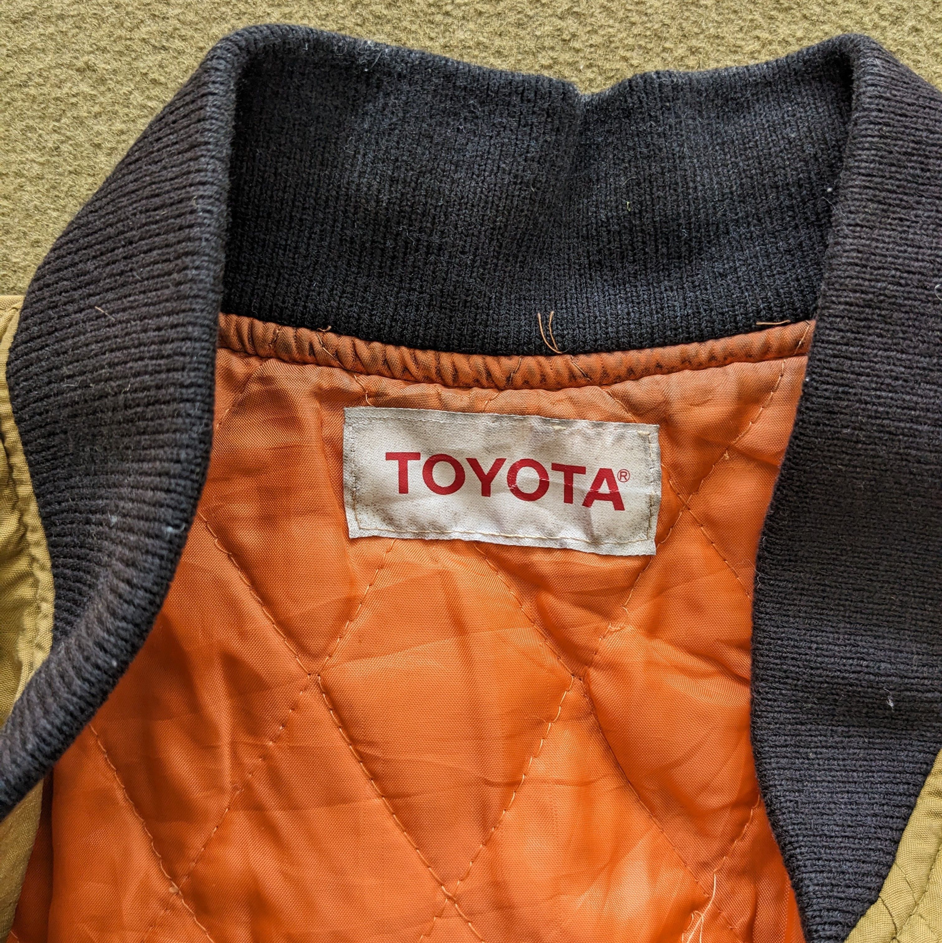 Japanese Brand Vintage TOYOTA Racing Motorsports Bomber Jacket Size US M / EU 48-50 / 2 - 8 Thumbnail