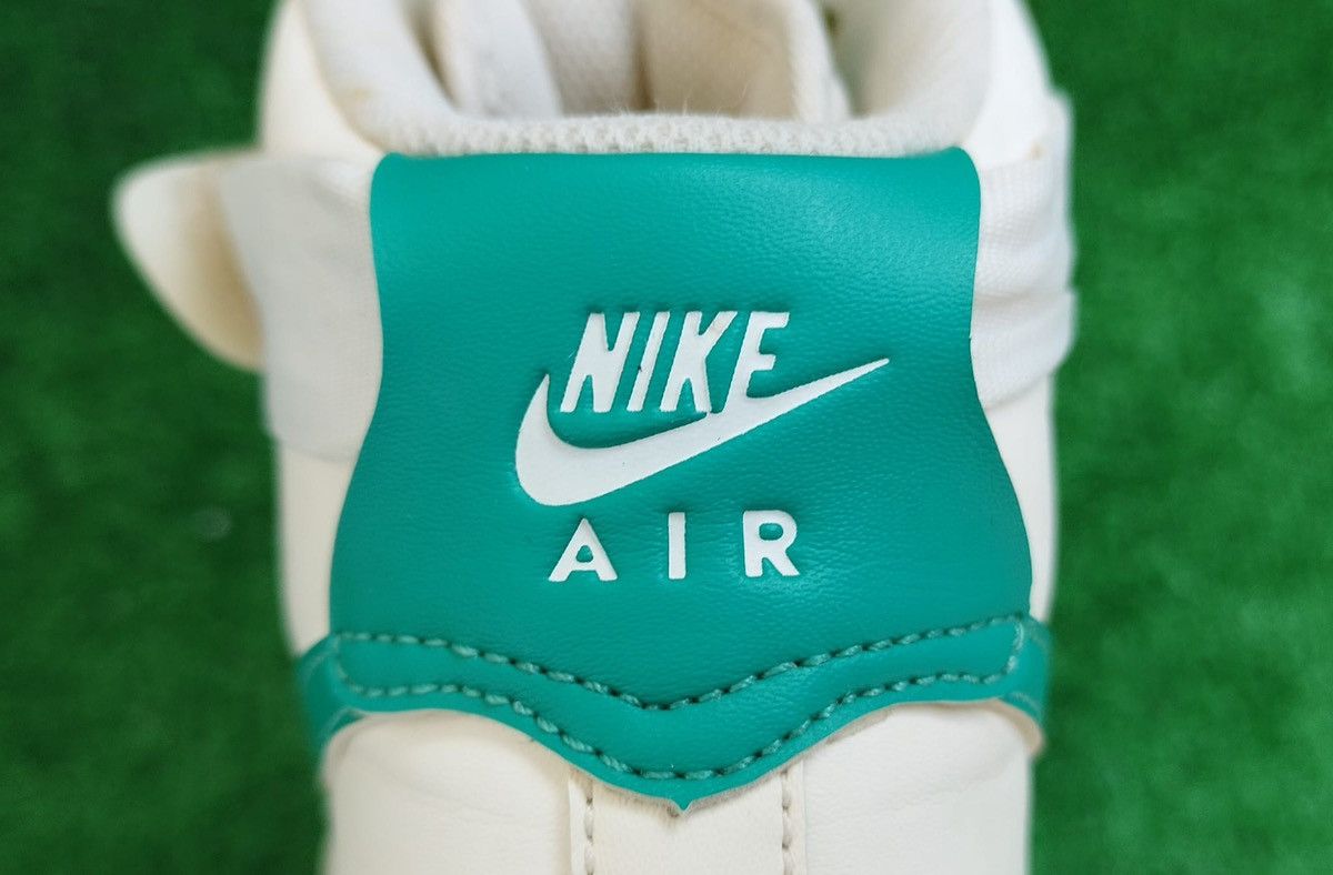 Nike Limited Unique Nike Air Force 1 Hilgh 'Sample' Size US 6 / EU 39 - 9 Thumbnail