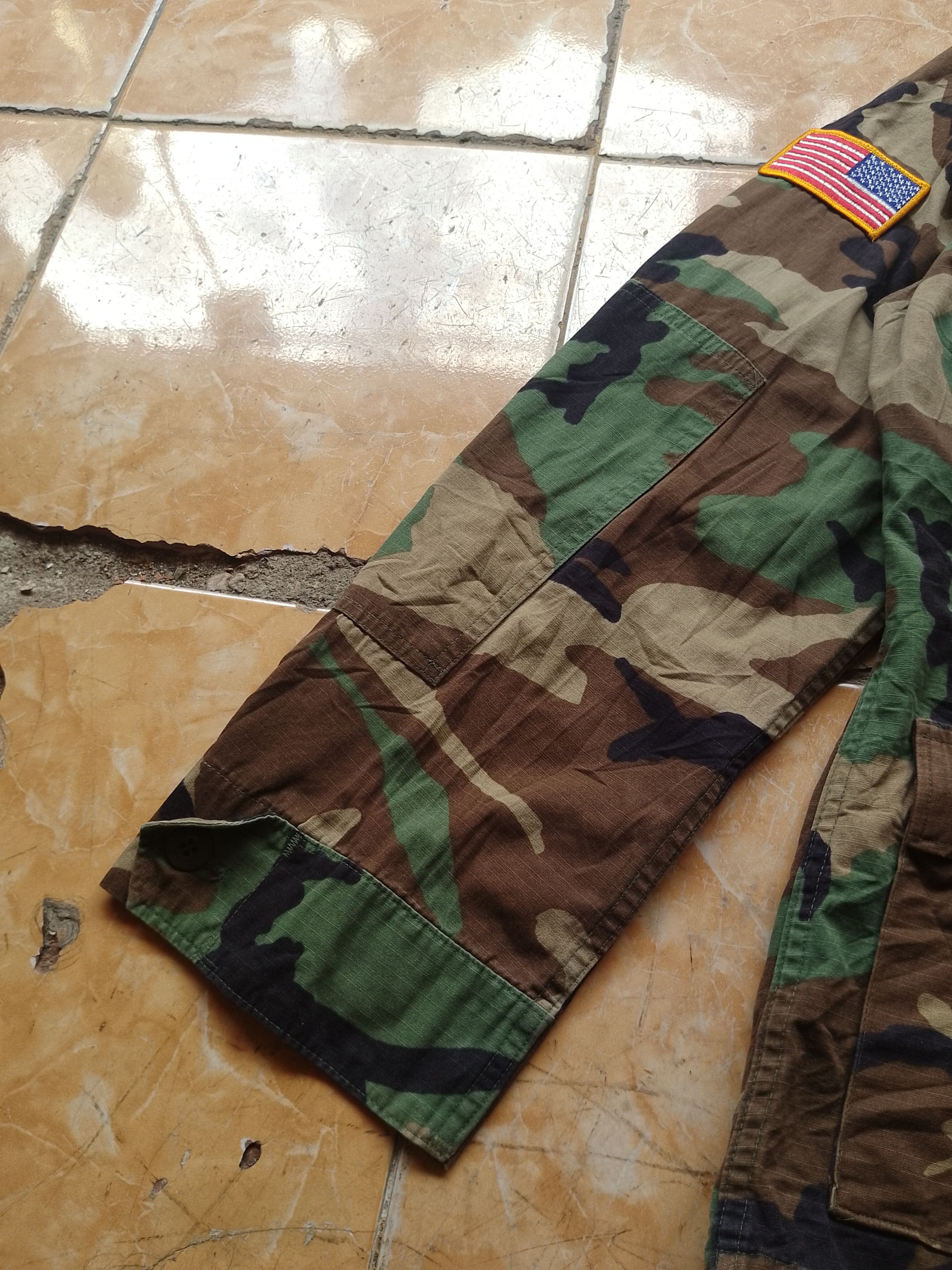 Vintage Vintage US ARMY Coat Hotweather Woodland Camo Size US M / EU 48-50 / 2 - 7 Thumbnail