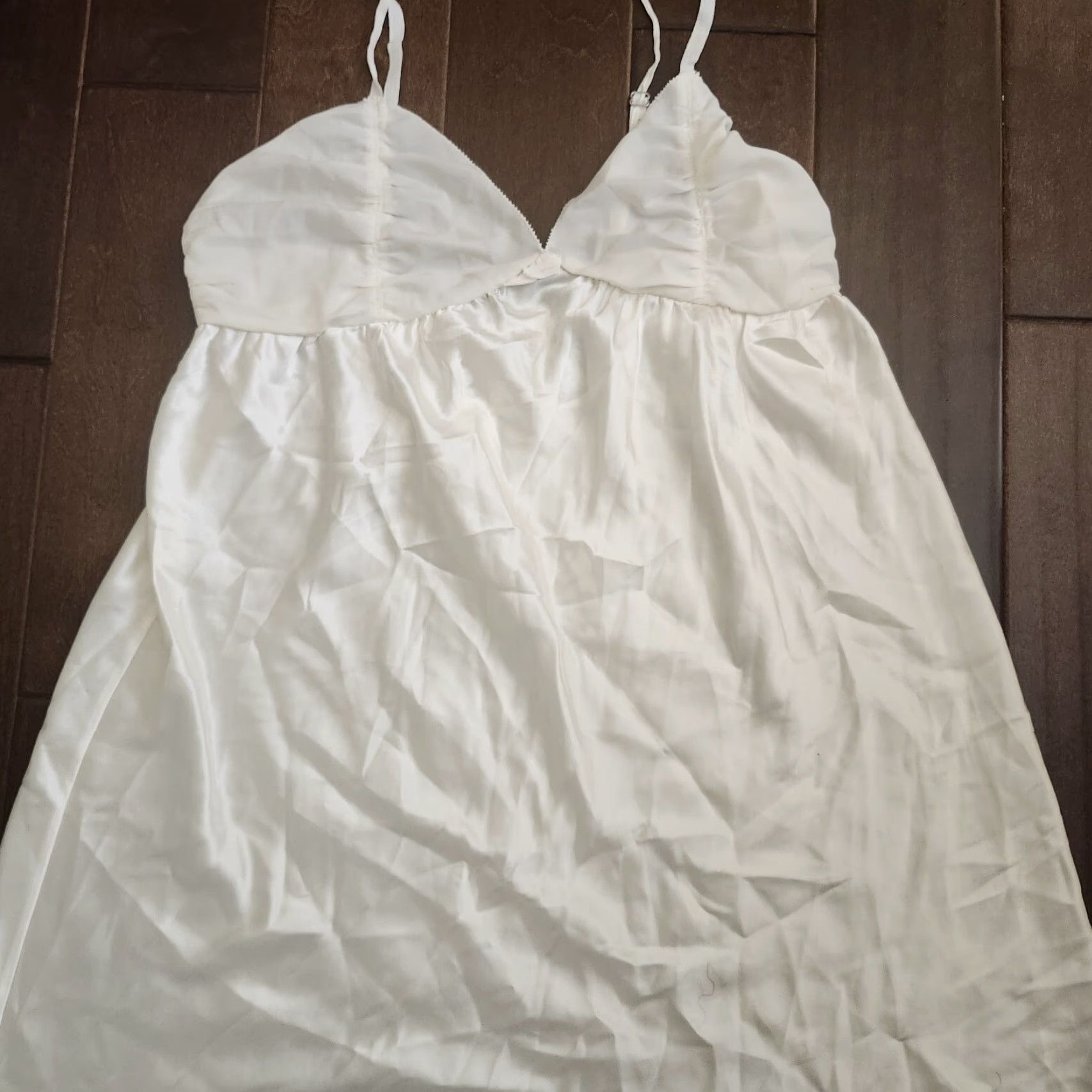 Vera Wang Vera Wang Dress Women's Nightgown Top - Size M White Polyester Solid Classic Modern-Seasonal Nightwear (Intimates & Sleep) Size M / US 6-8 / IT 42-44 - 6 Thumbnail