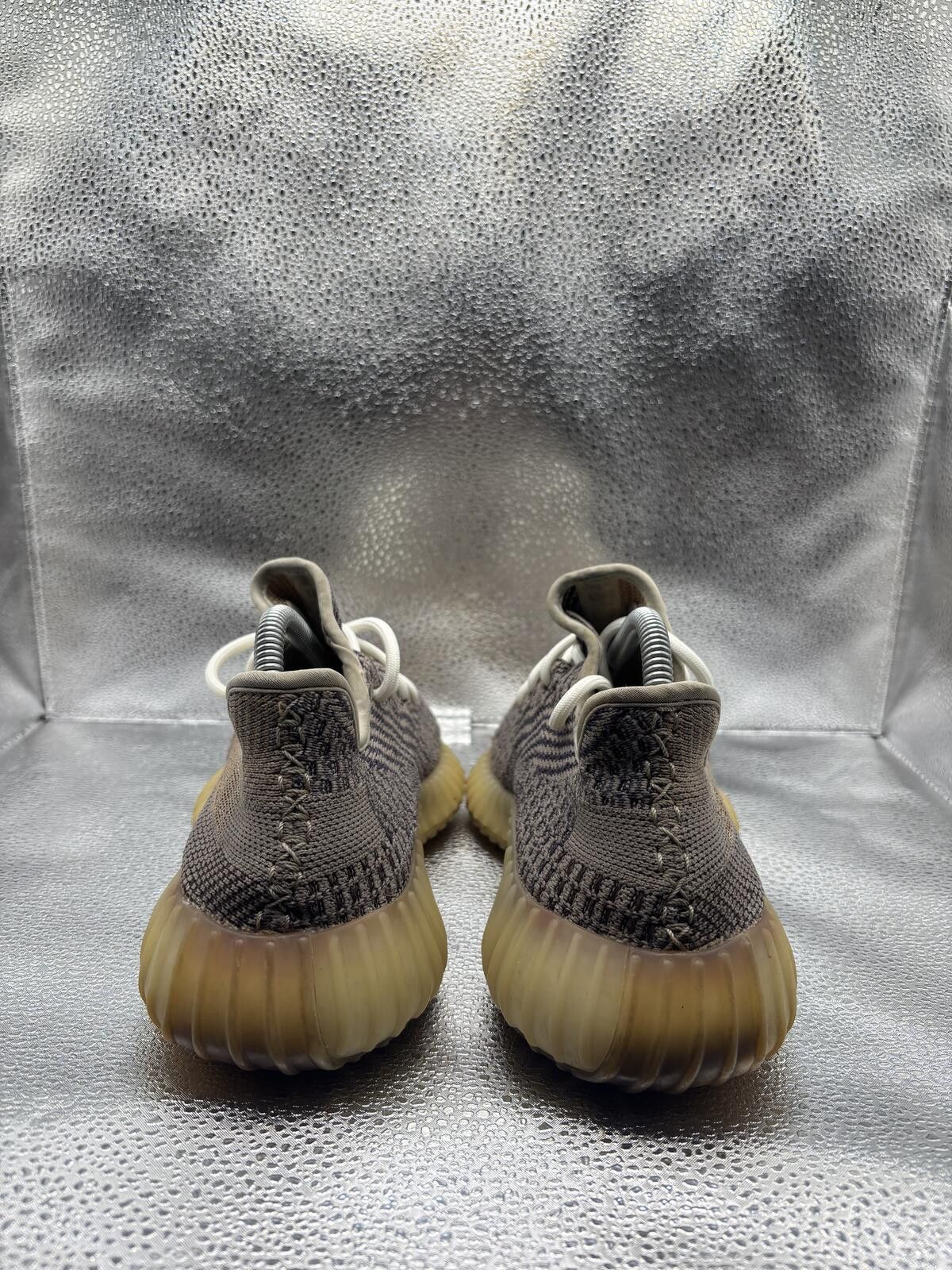 Yeezy Adidas Yeezy 350 ash pearl Size US 6 / EU 39 - 4 Thumbnail