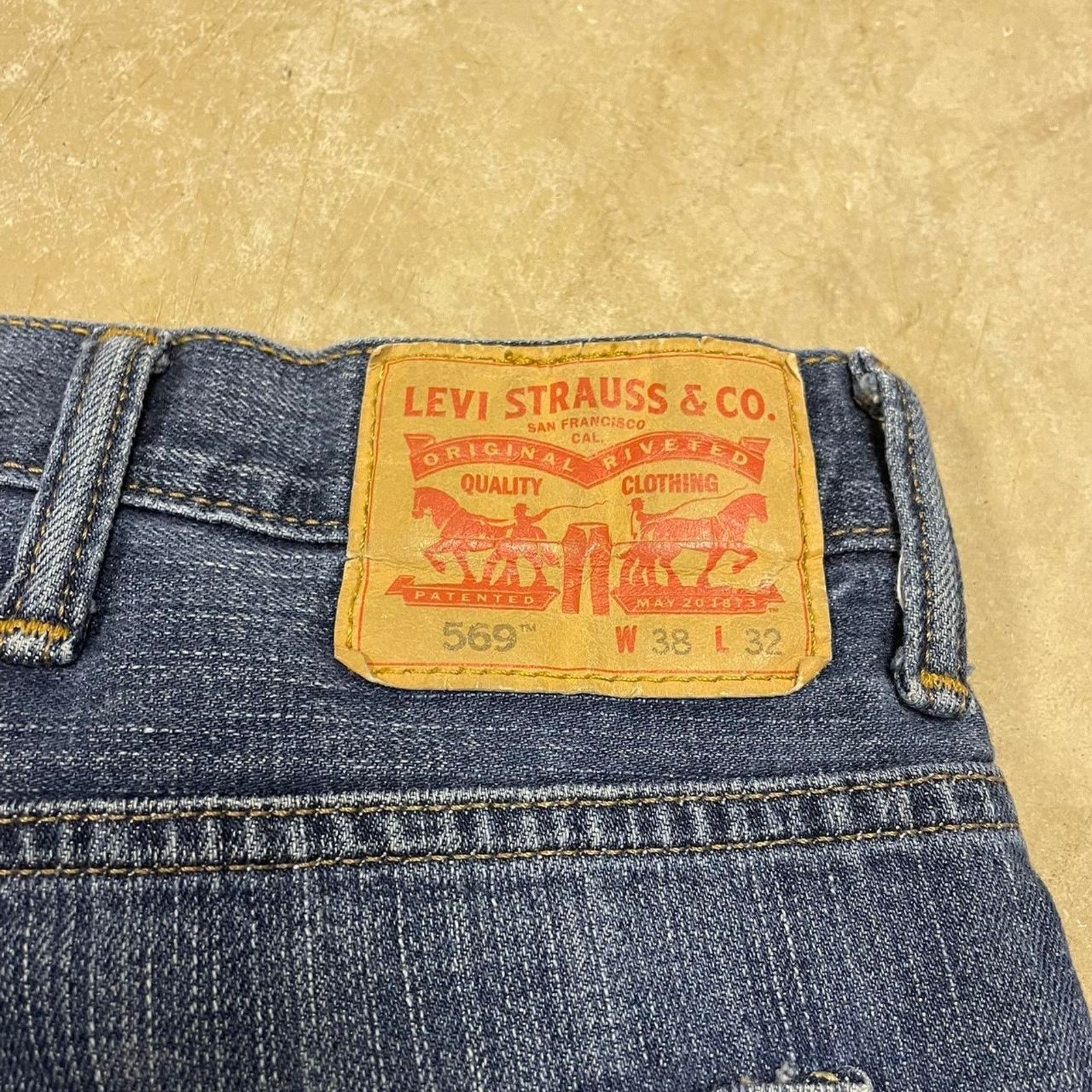 Levi's Levi's 569 blue denim jeans Size 38x32 Size US 38 / EU 54 - 4 Thumbnail