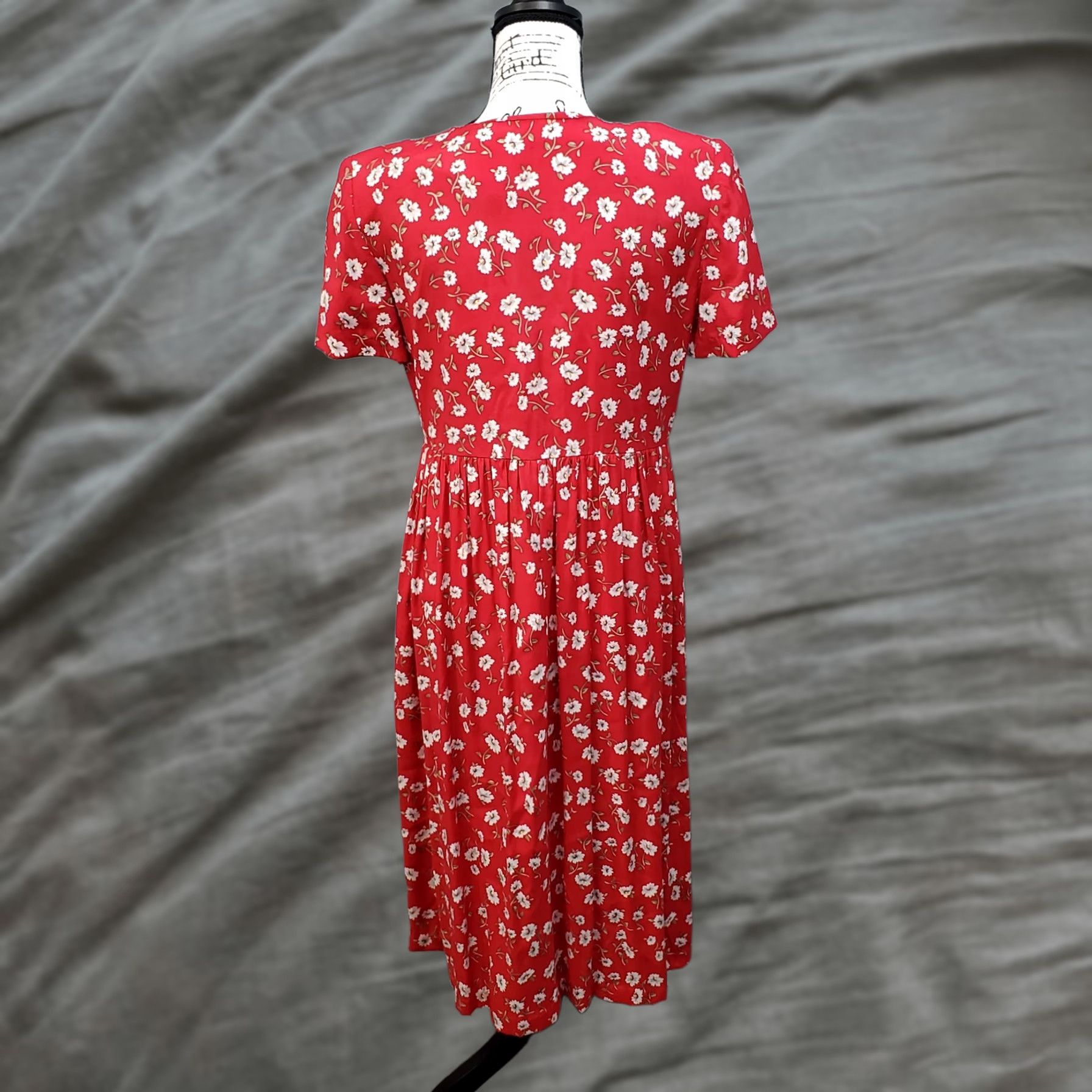 MAGGY LONDON Maggy London Dress Womens Size 6 Multicolor Floral Pleated Button Front Size M / US 6-8 / IT 42-44 - 1 Thumbnail