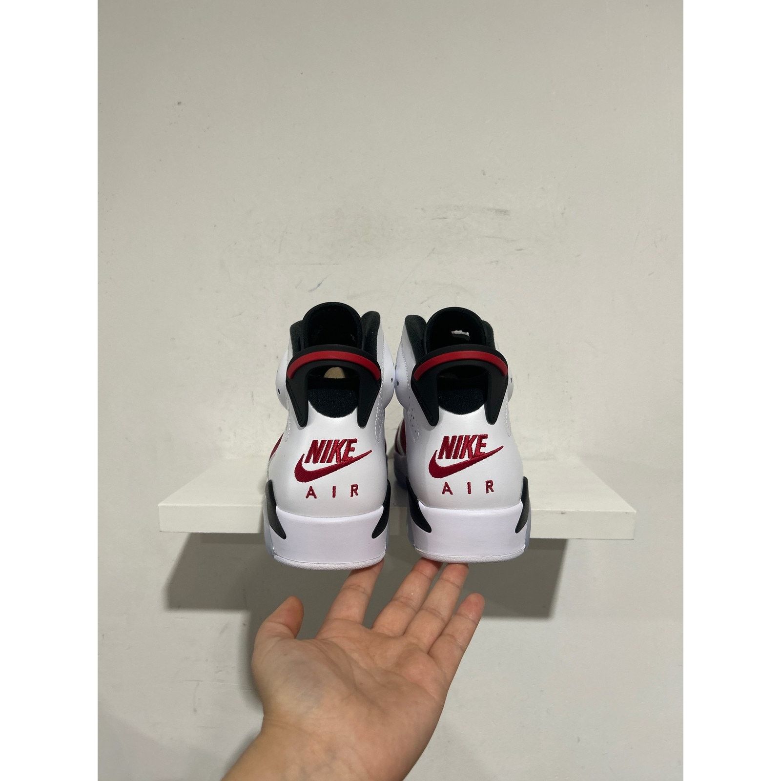 Nike NIKE JORDAN 6 CARMINE 2021 SIZE 9 NEW Size US 9 / EU 42 - 3 Thumbnail