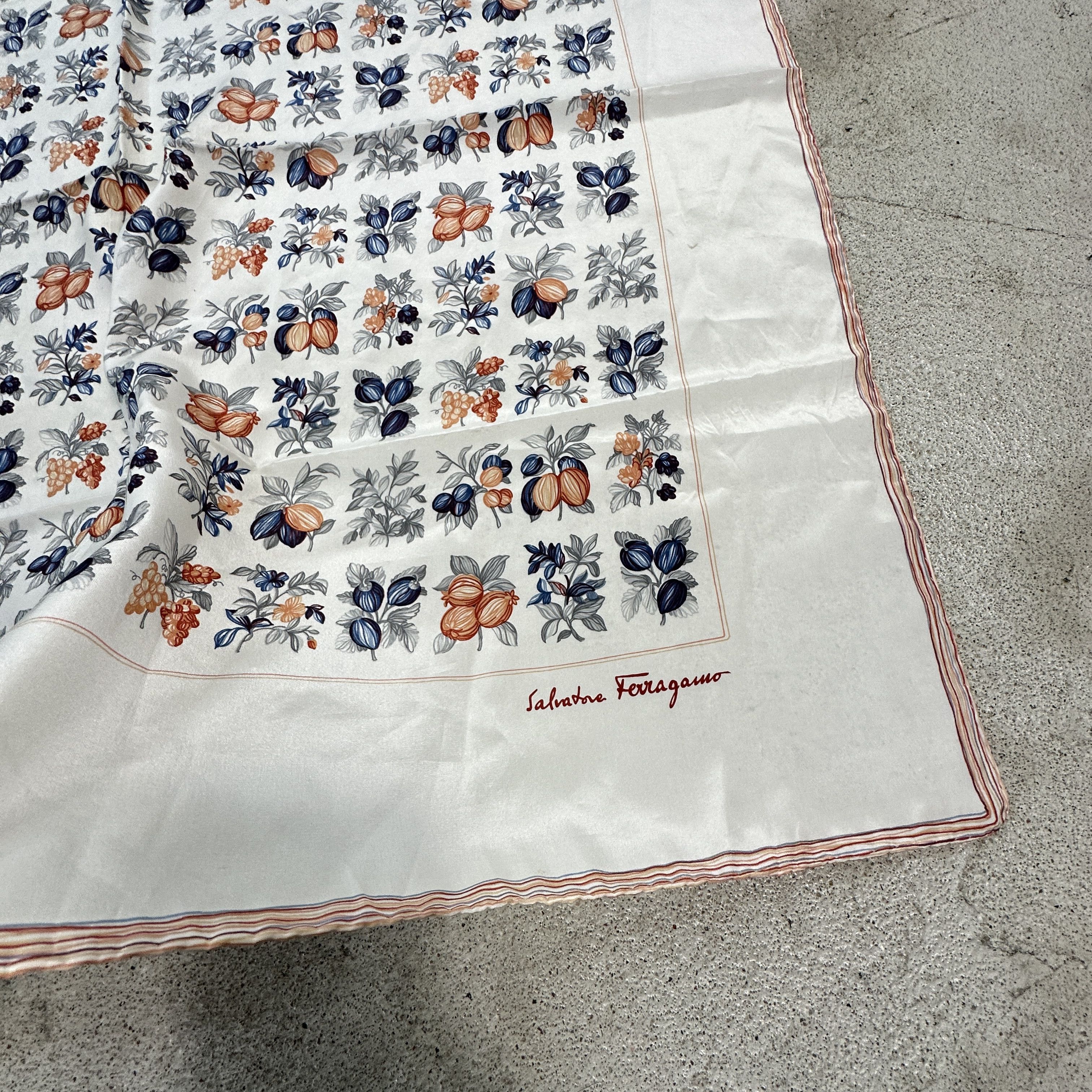 Salvatore Ferragamo × Vintage Vintage Salvatore Ferragamo Scarf Size ONE SIZE - 2 Thumbnail