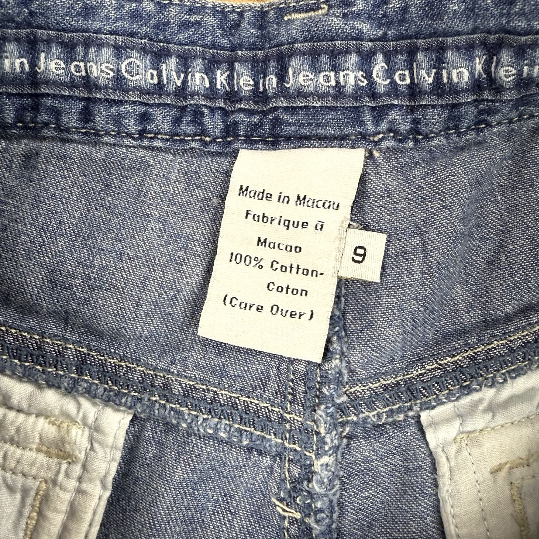 Calvin Klein VINTAGE Calvin Klein Shorts Denim Blue Mid Rise Women’s Jeans Size 9 Junior 3 in Inseam Boyfriend Size 30" / US 8 / IT 44 - 2 Thumbnail