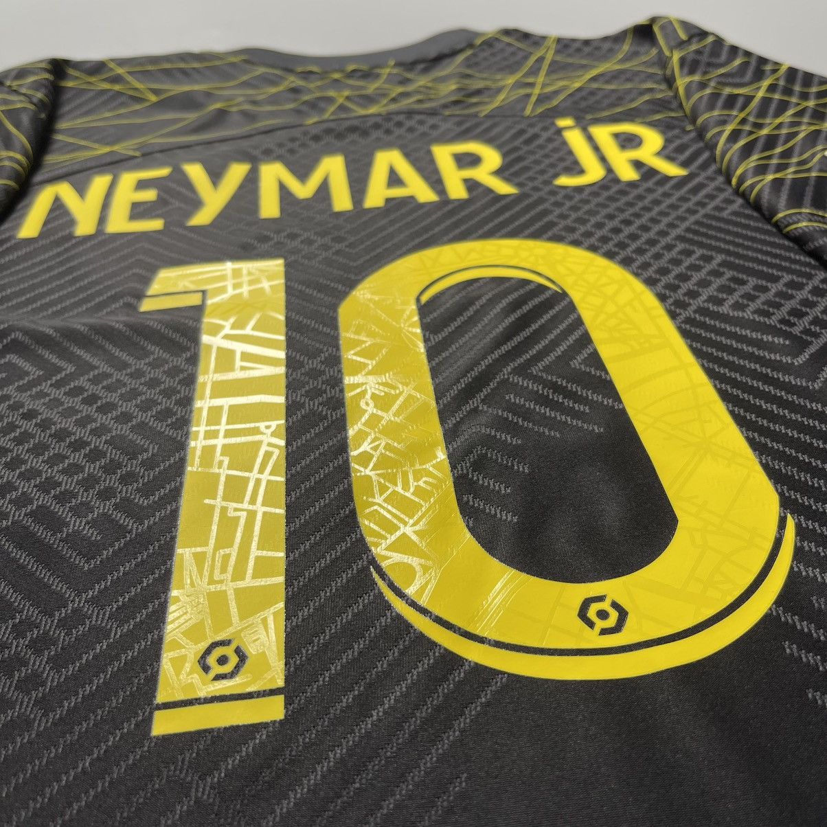 Nike PSG NIKE 2022/2023 FOOTBALL SOCCER FOURTH JERSEY #10 NEYMAR Size US M / EU 48-50 / 2 - 13 Thumbnail