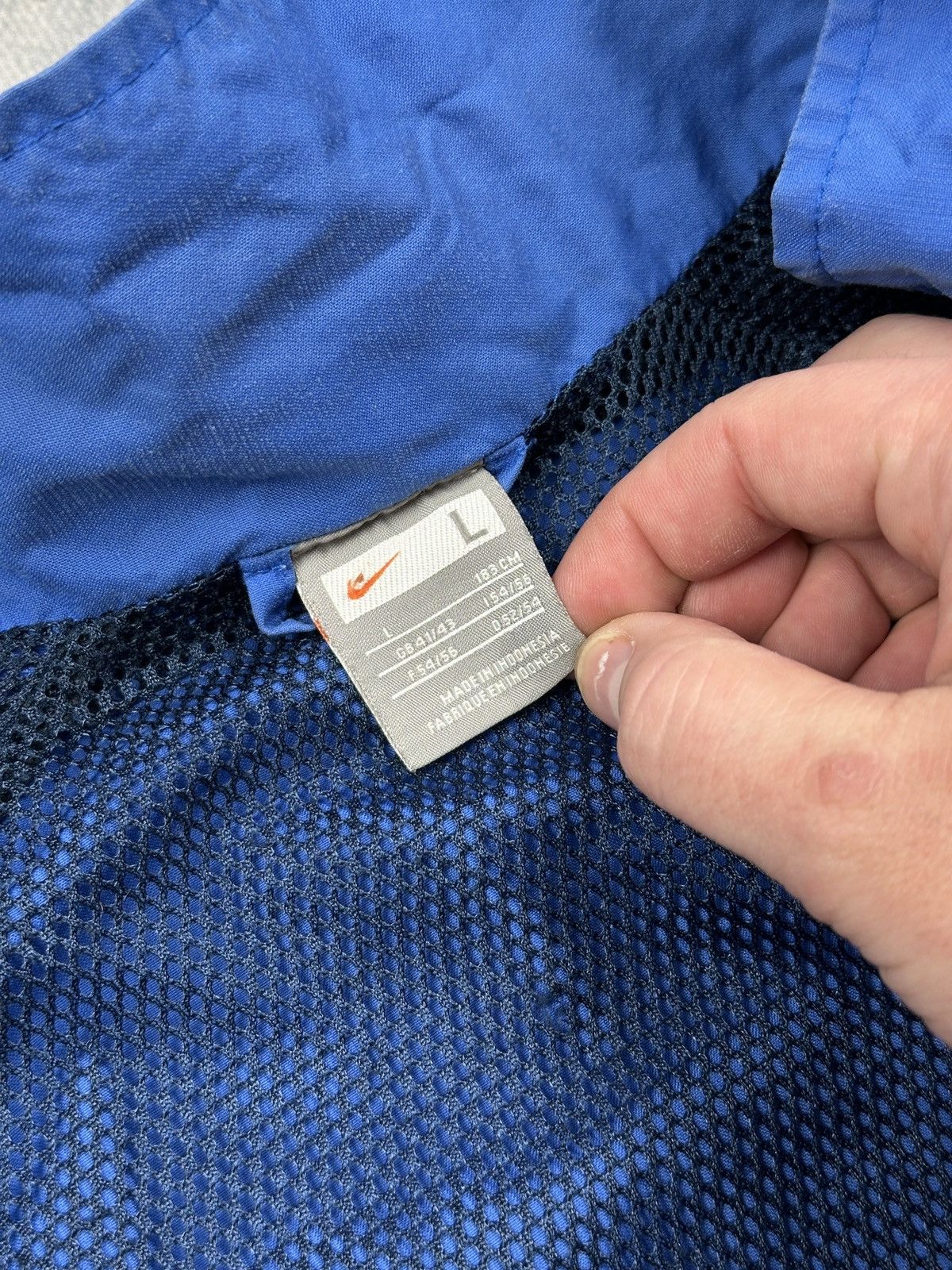Nike Vintage Nike Blue Navy Track Jacket Full Zip Mesh Lining 90s Size US L / EU 52-54 / 3 - 10 Thumbnail