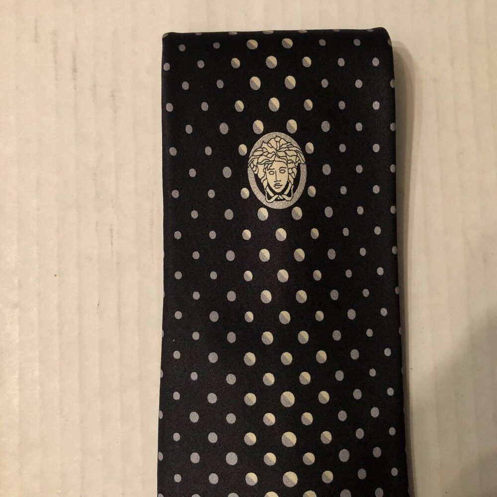 Versace VERSACE MEN'S BLACK 100%SILK TIE 3 3/4" X 60" MADE IN ITALY Size ONE SIZE - 4 Thumbnail