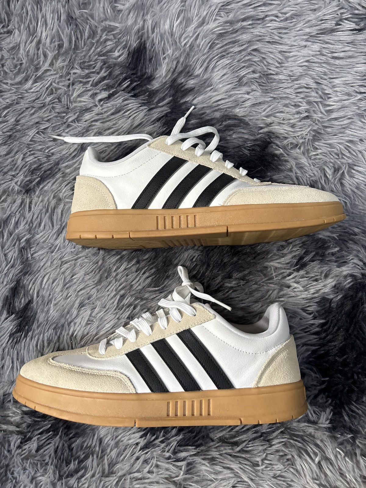 Adidas ADIDAS GRADAS Size US 8.5 / EU 41-42 - 4 Thumbnail