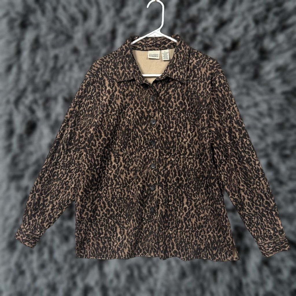 Vintage VINTAGE Classic Elements Leopard Button-Up Blouse L Womens Brown Tan Leopard Print Casual Fall 97% Polyester 3% Spandex Long Sleeve Collared Shirt Size L / US 10 / IT 46 - 1 Thumbnail