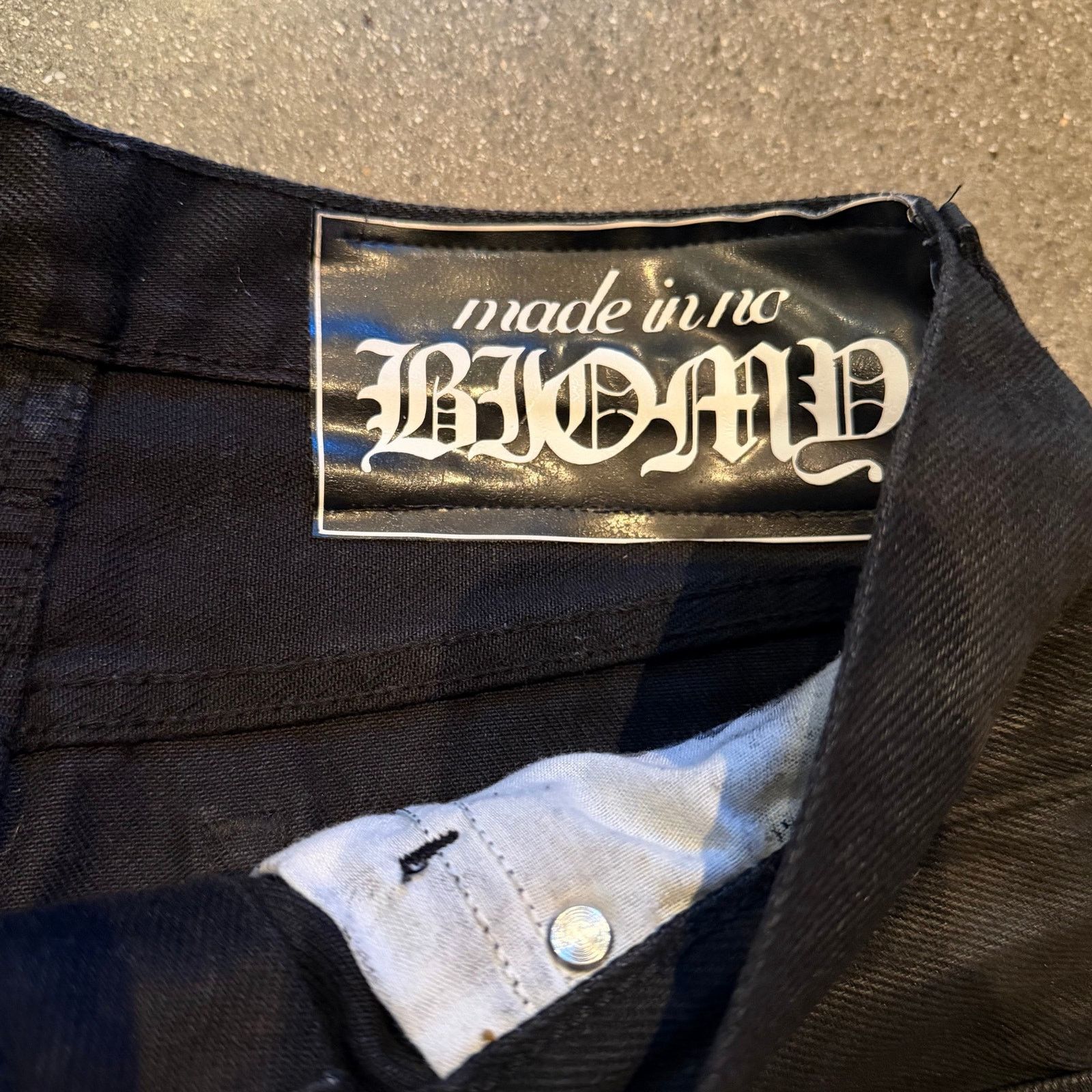 Japanese Brand biomy bi0my double waisted waxed baggy flare jeans Size US 30 / EU 46 - 4 Thumbnail