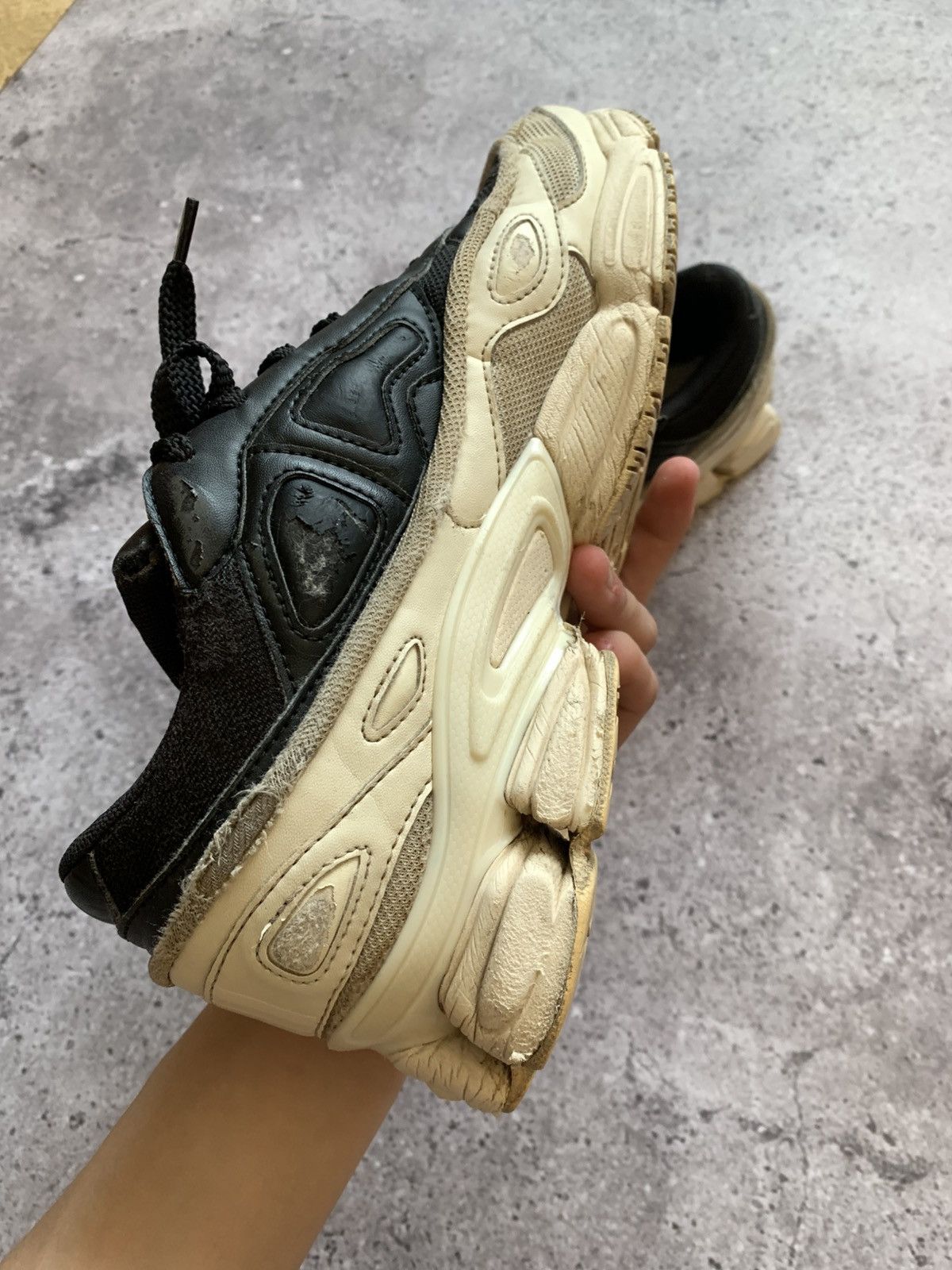 Adidas × Raf Simons 🔥ADIDAS X RAF SIMONS OZWEEGO DRIP SNEAKERS Size US 9.5 / EU 42-43 - 6 Thumbnail