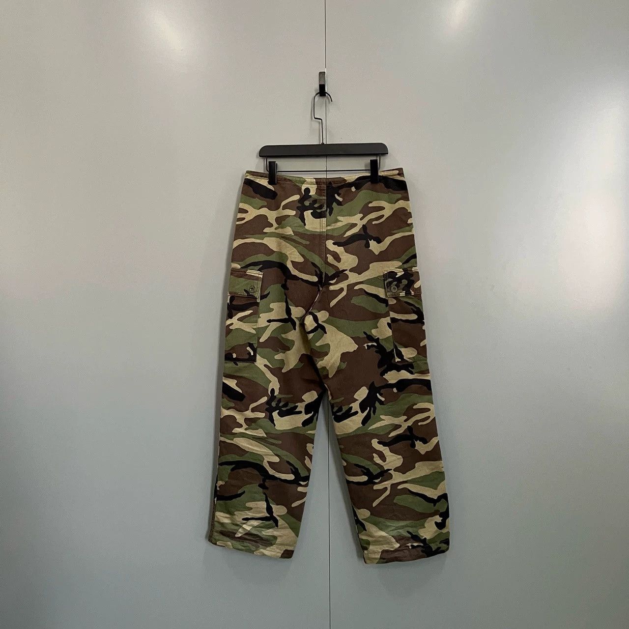 Celine Celine Camouflage Trousers Size US 34 / EU 50 - 2 Thumbnail