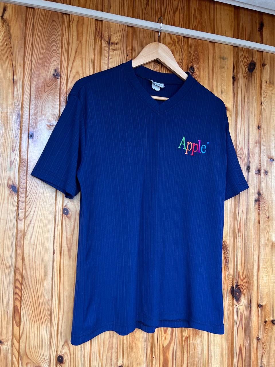 Apple Vintage 90s Apple t-shirt rainbow logo macintosh polyester Size US L / EU 52-54 / 3 - 4 Thumbnail