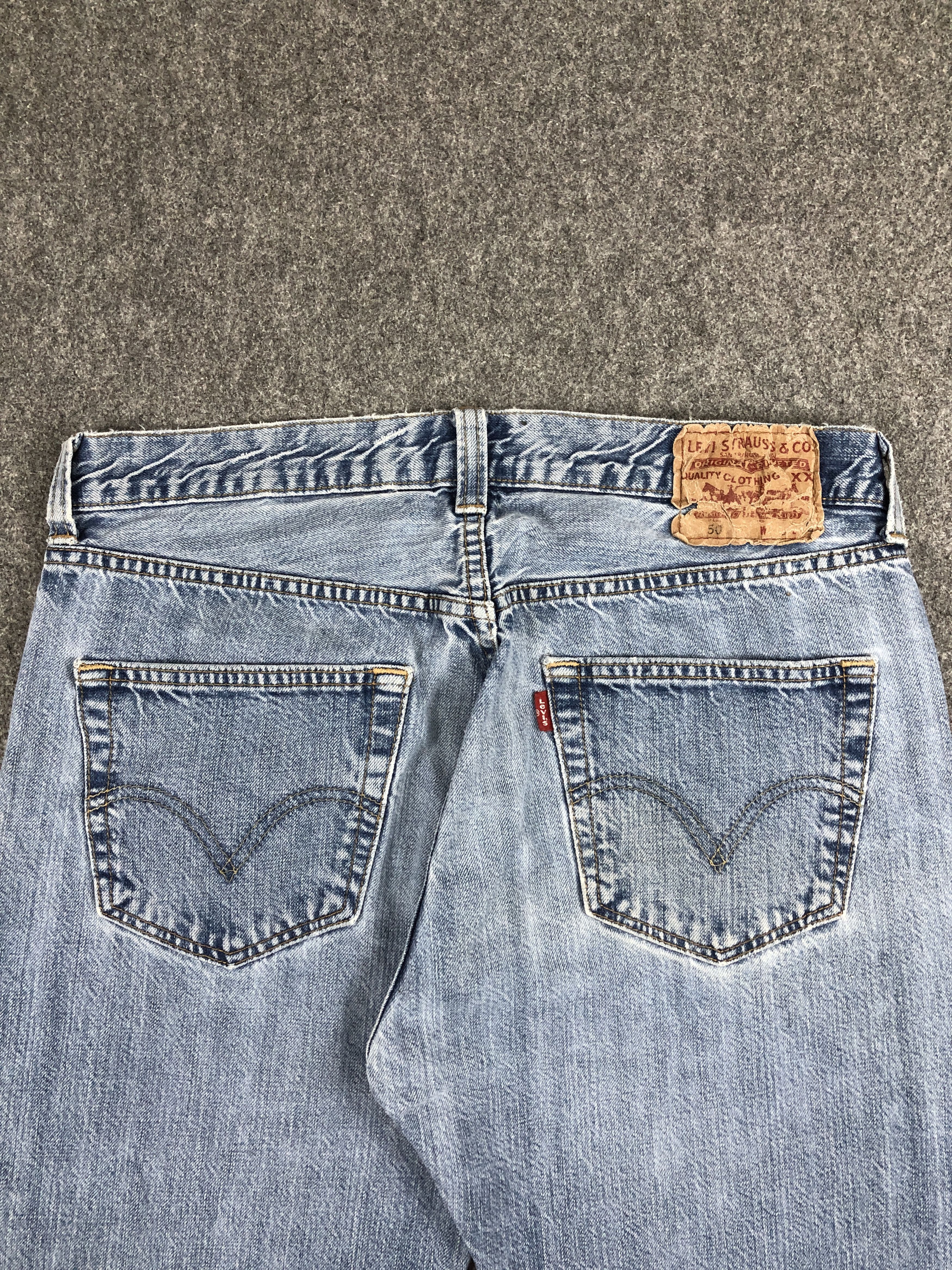 Levi's Vintage Levi's 501 Light Wash Faded Jeans DP2242 Size US 31 - 4 Thumbnail