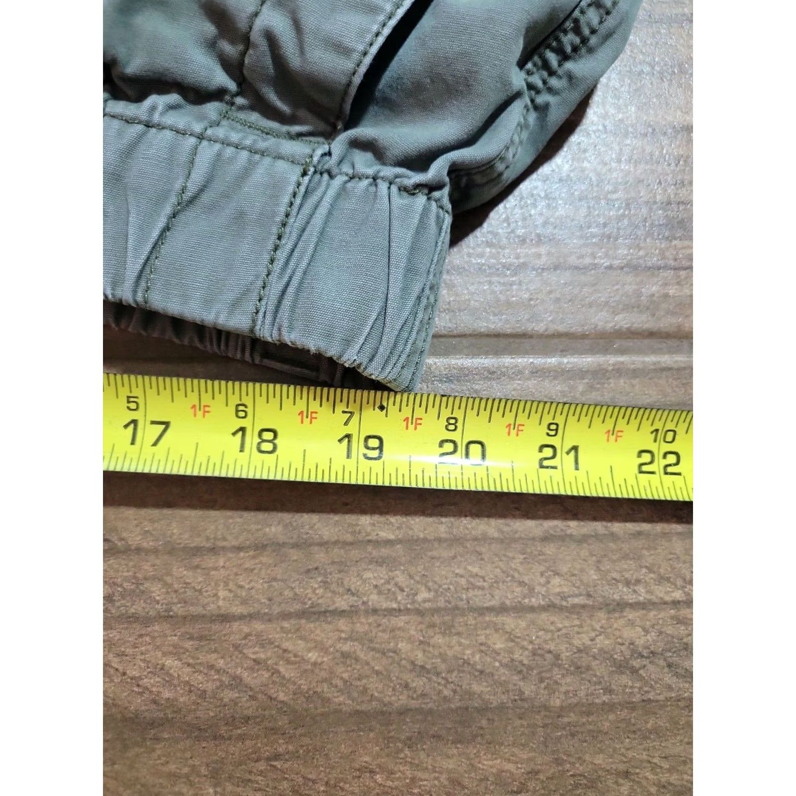 Tommy Bahama Tommy Bahama Shorts Mens Size 2XL Green Chino Cargo Pocket Drawstring Stretch Size US 39 - 5 Thumbnail