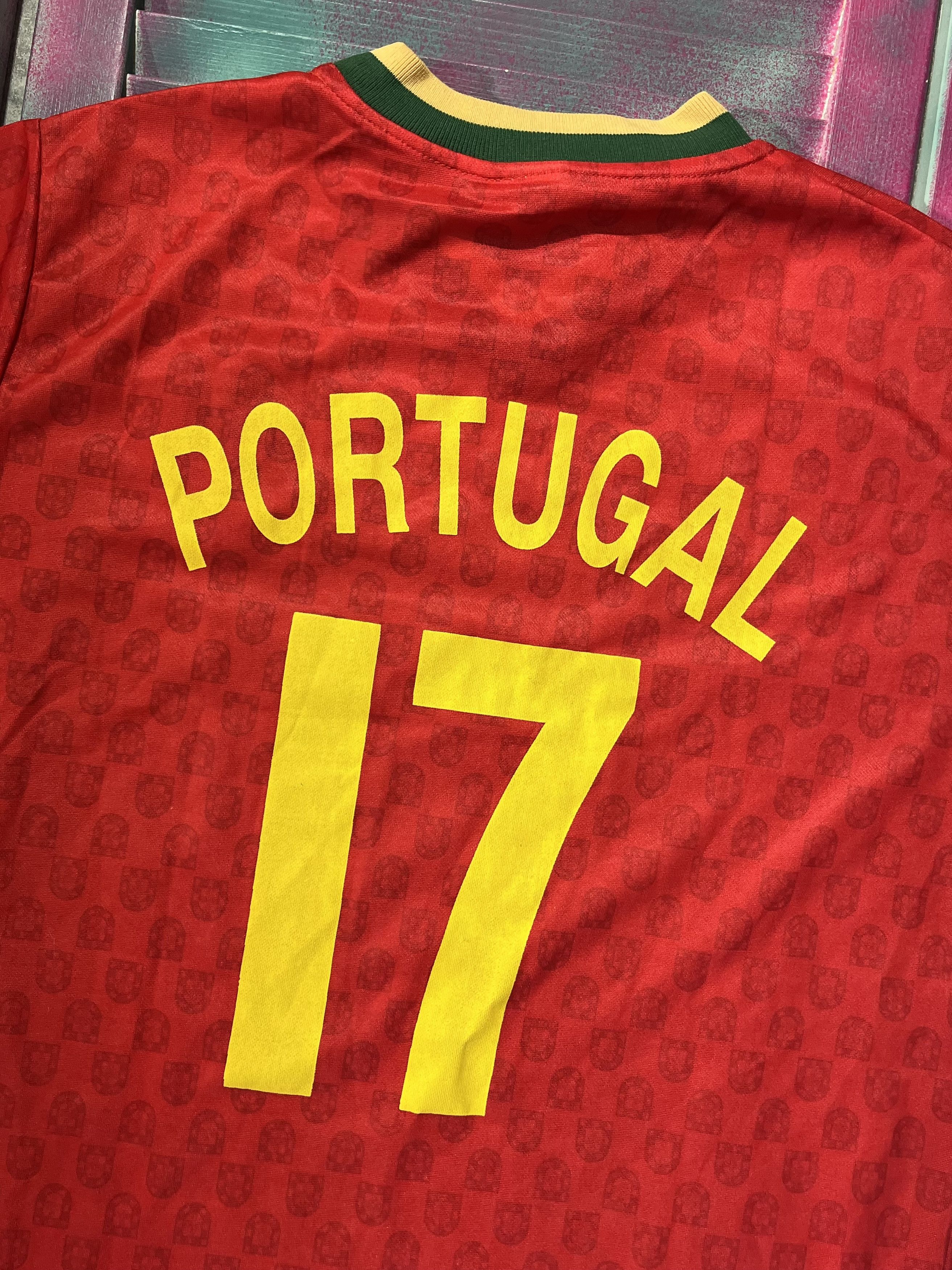 Vintage Rare Vintage Tee Shirt Soccer Portugal 17 Cristiano Ronaldo Size US M / EU 48-50 / 2 - 3 Thumbnail