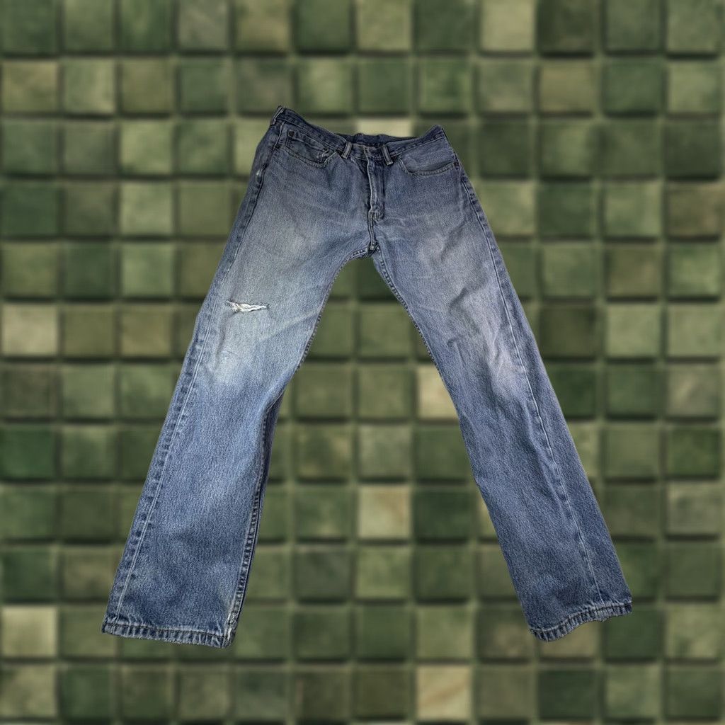 Denime Levis 505 Jeans Mens 34x32 Medium Wash Straight Leg Denim Cotton Button Zip Pocket Logo Vintage No Size US 34 / EU 50 - 1 Thumbnail