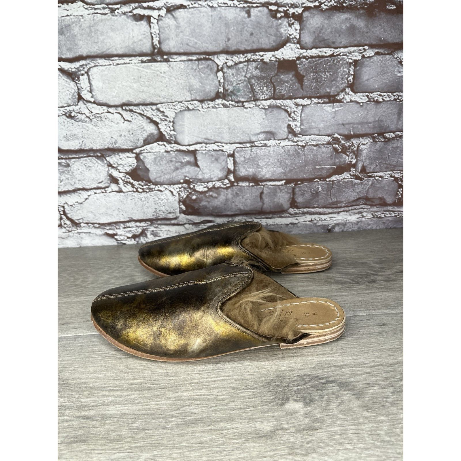 Saba Sabah Baba Big Bend Olive Shearling Bronze Slippers Mules Fl Size US 6 / IT 36 - 1 Thumbnail