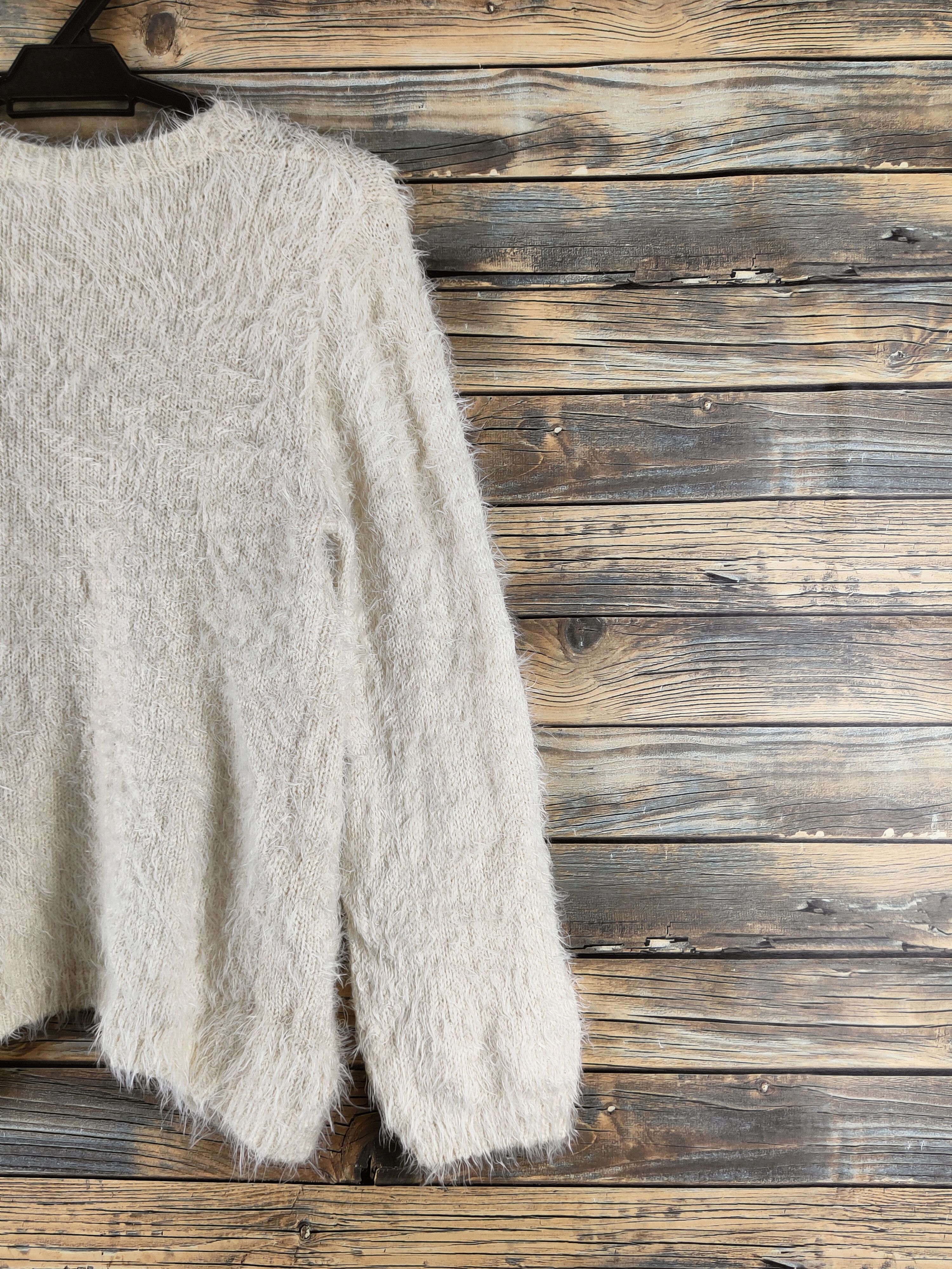 Japanese Brand DL Gorge Ivory Fur Mohair Knitwear Cardigans #46-499 Size S / US 4 / IT 40 - 9 Thumbnail