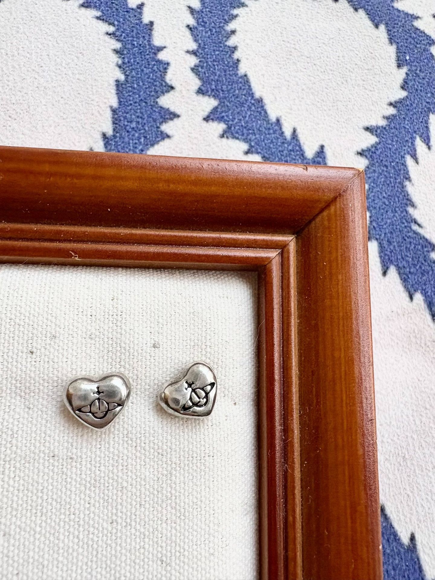 Vivienne Westwood Vivienne Westwood Heart Saturn Silver Earrings Size ONE SIZE - 1 Thumbnail