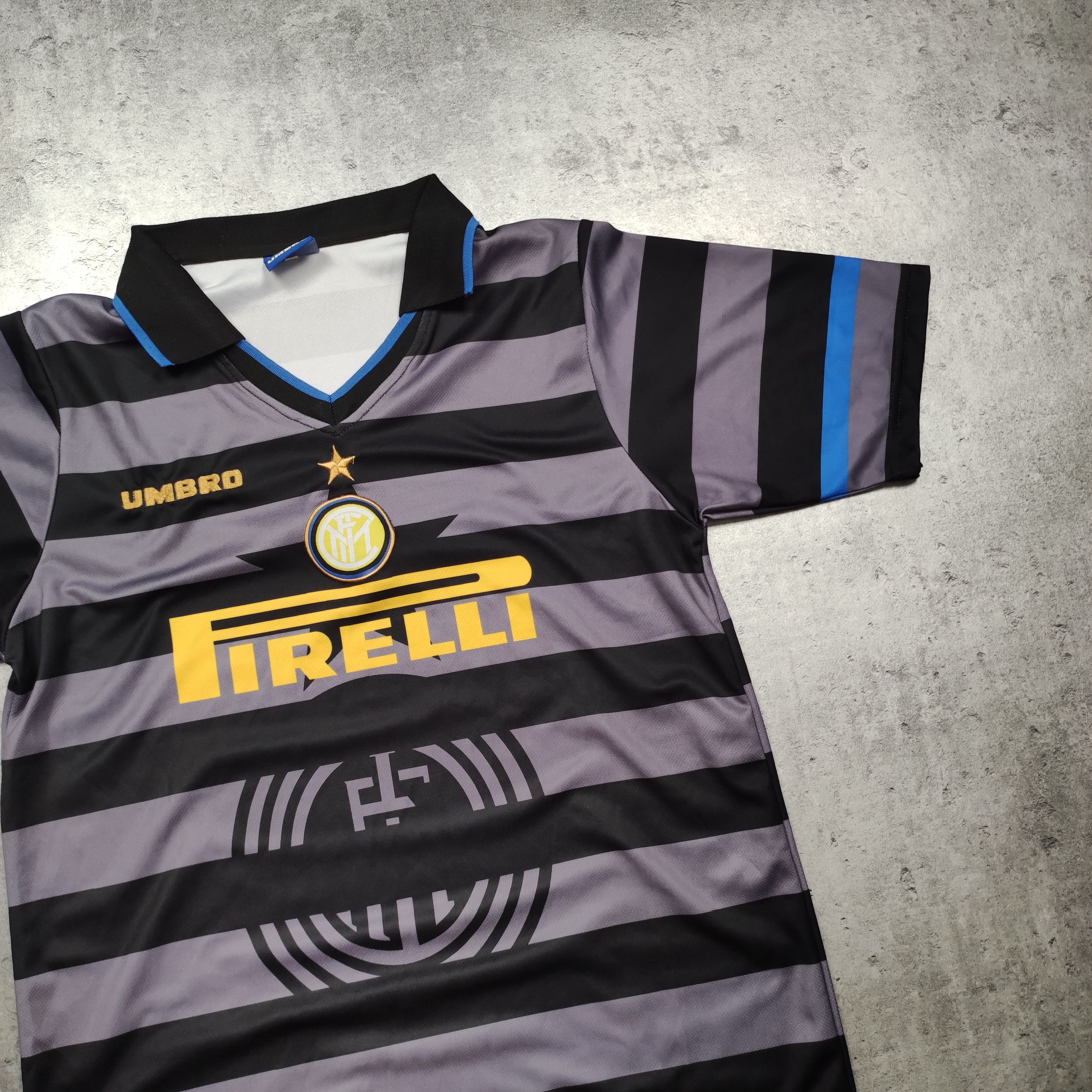 Vintage Vintage Retro 1997/98 Third Inter Milan Football Jersey Size US M / EU 48-50 / 2 - 3 Thumbnail