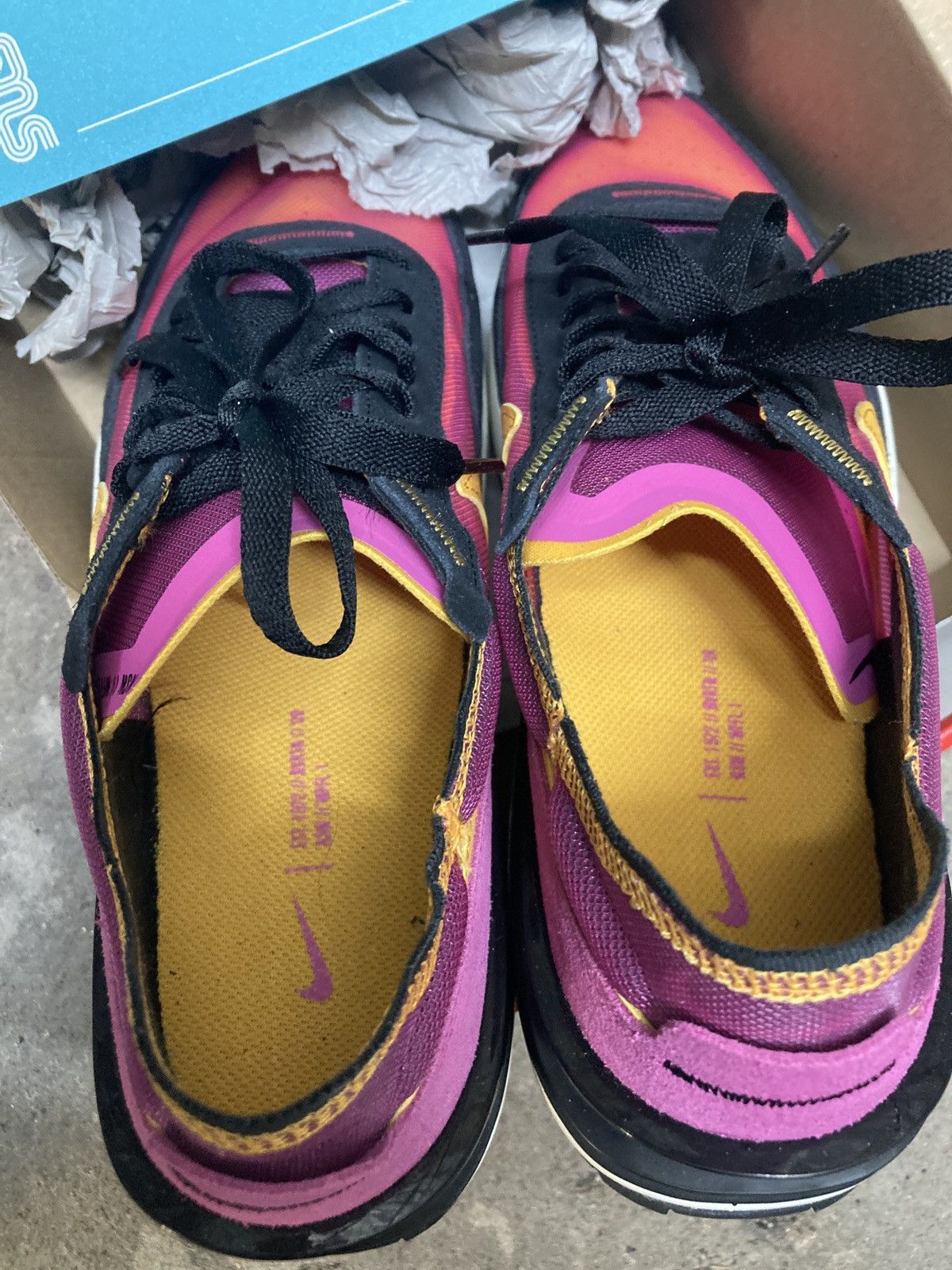 Nike Fuchsia/University Gold 10.5 US Size US 10.5 / EU 43-44 - 8 Thumbnail