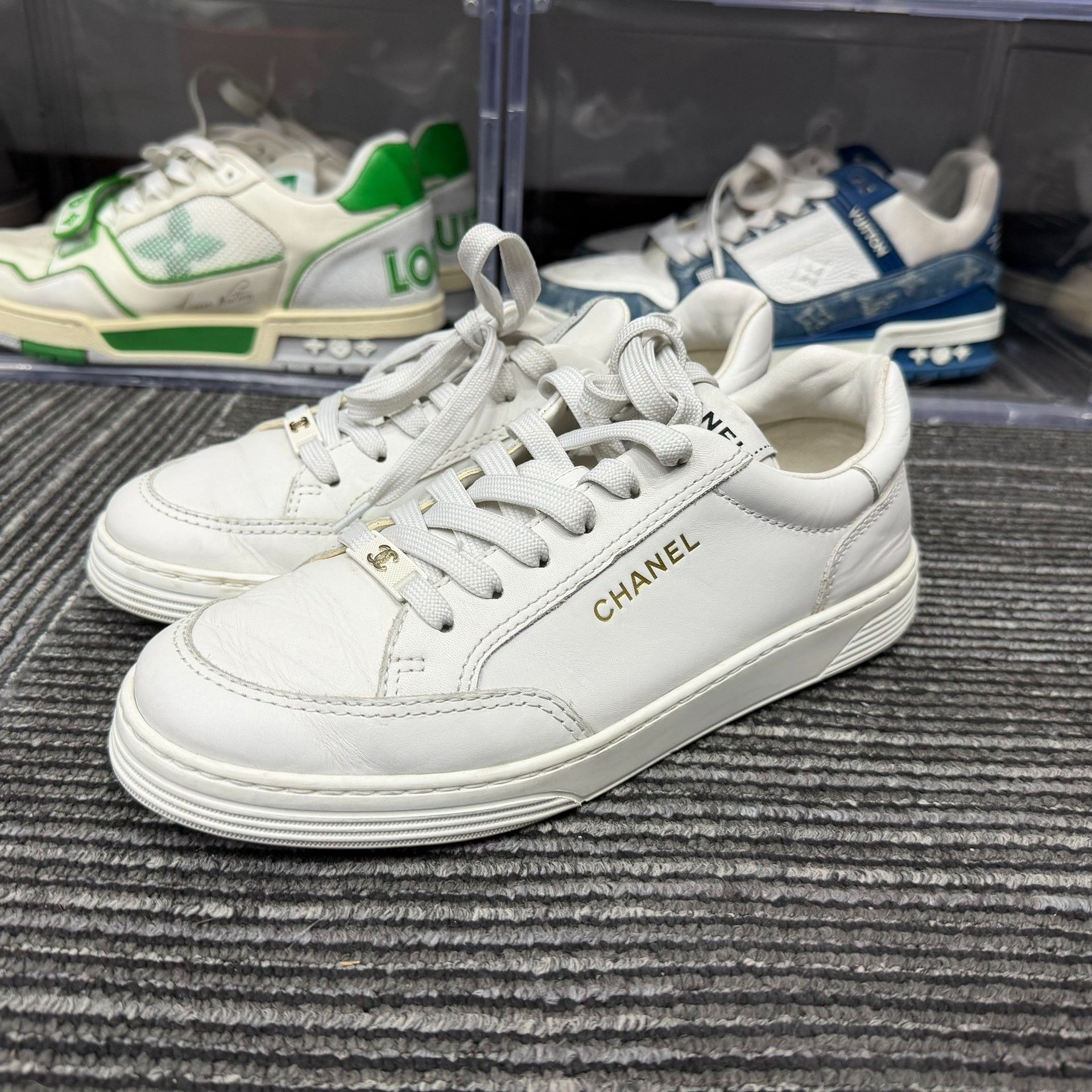 Chanel Chanel Retro White Lowtop Sneakers us_9 Women Size US 9 / IT 39 - 1 Thumbnail