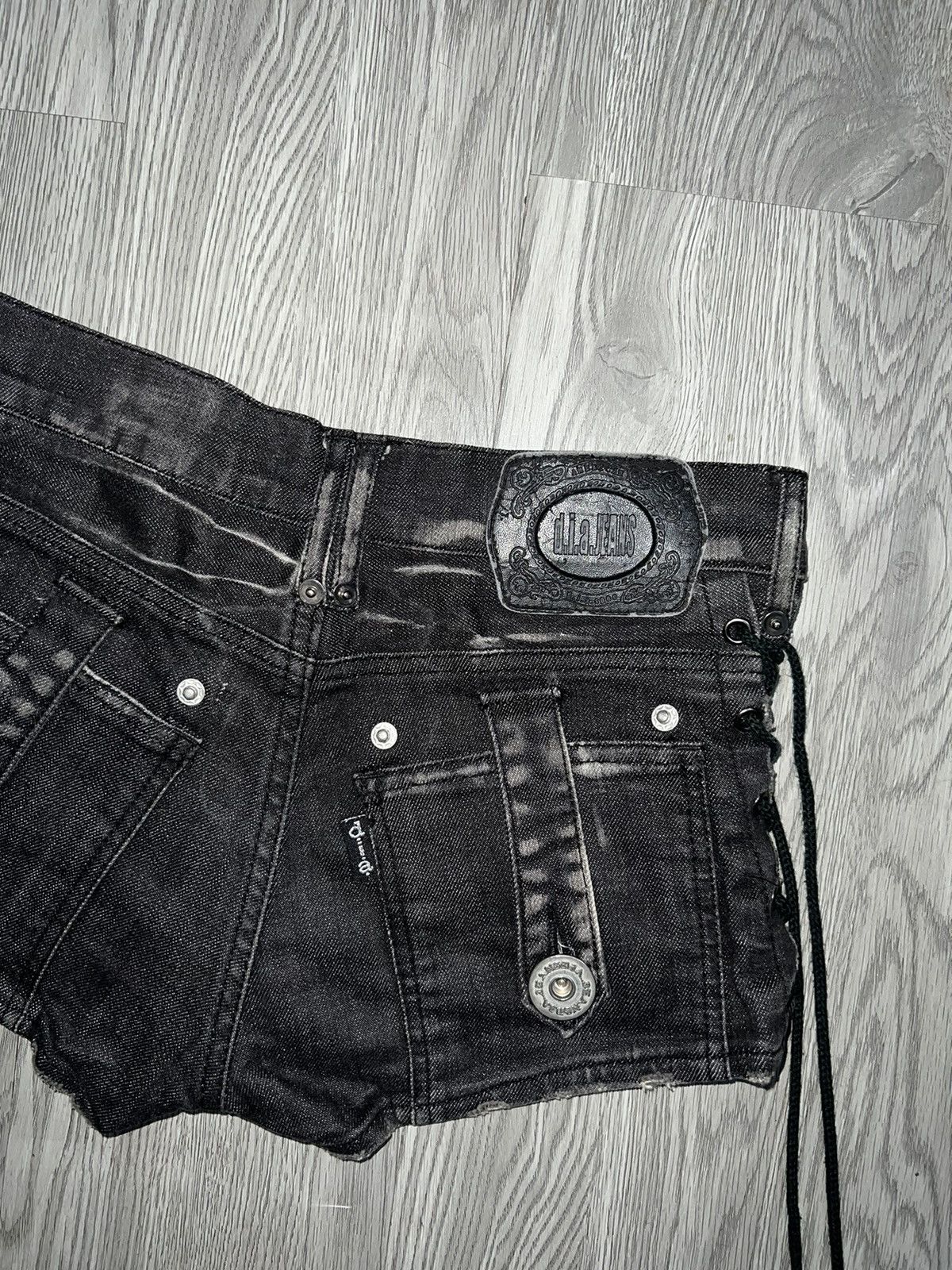 Japanese Brand D.i.a gyaru black denim short 🖤🦋 Size 24" / US 00 / IT 34 - 12 Thumbnail