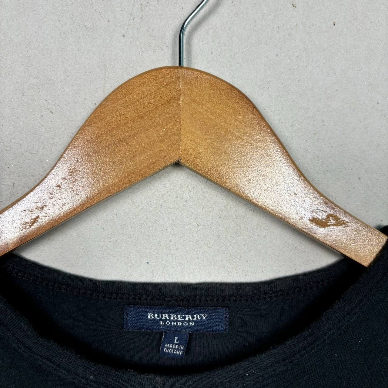 Burberry Vintage Burberry London Globe T-Shirt Made in England L Size L / US 10 / IT 46 - 4 Thumbnail
