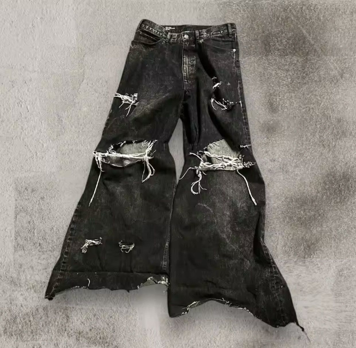 Jean × Vintage Black Ripped Baggy Jeans Size US 36 / EU 52 - 1 Thumbnail