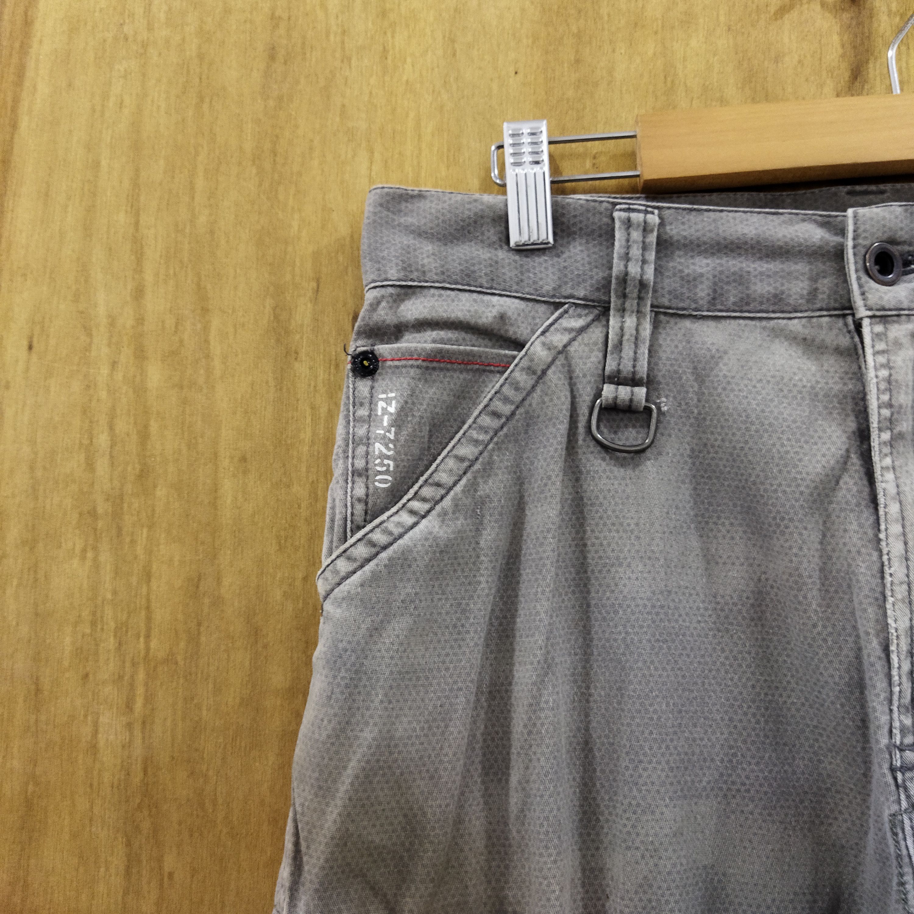 Japanese Brand IZ FADED BROWN CARGO PANTS Size US 32 / EU 48 - 4 Thumbnail