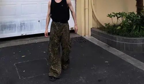 Japanese Brand Vintage Leopard Pattern Paratrooper Pleated Cargo Pants Size US 32 / EU 48 - 3 Thumbnail