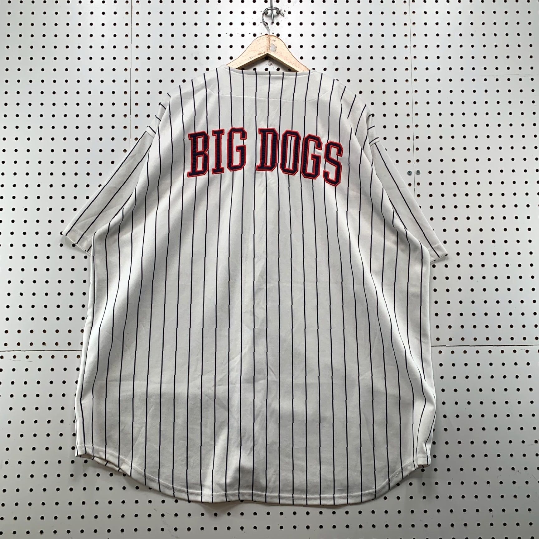 Big Dogs VINTAGE Big Dogs Baseball Jersey Men 2X White Striped Embroidered 90s Jersey Men Big 2X White Striped Embroidered Baseball Jersey 90s Mens Size US XXL / EU 58 / 5 - 2 Thumbnail