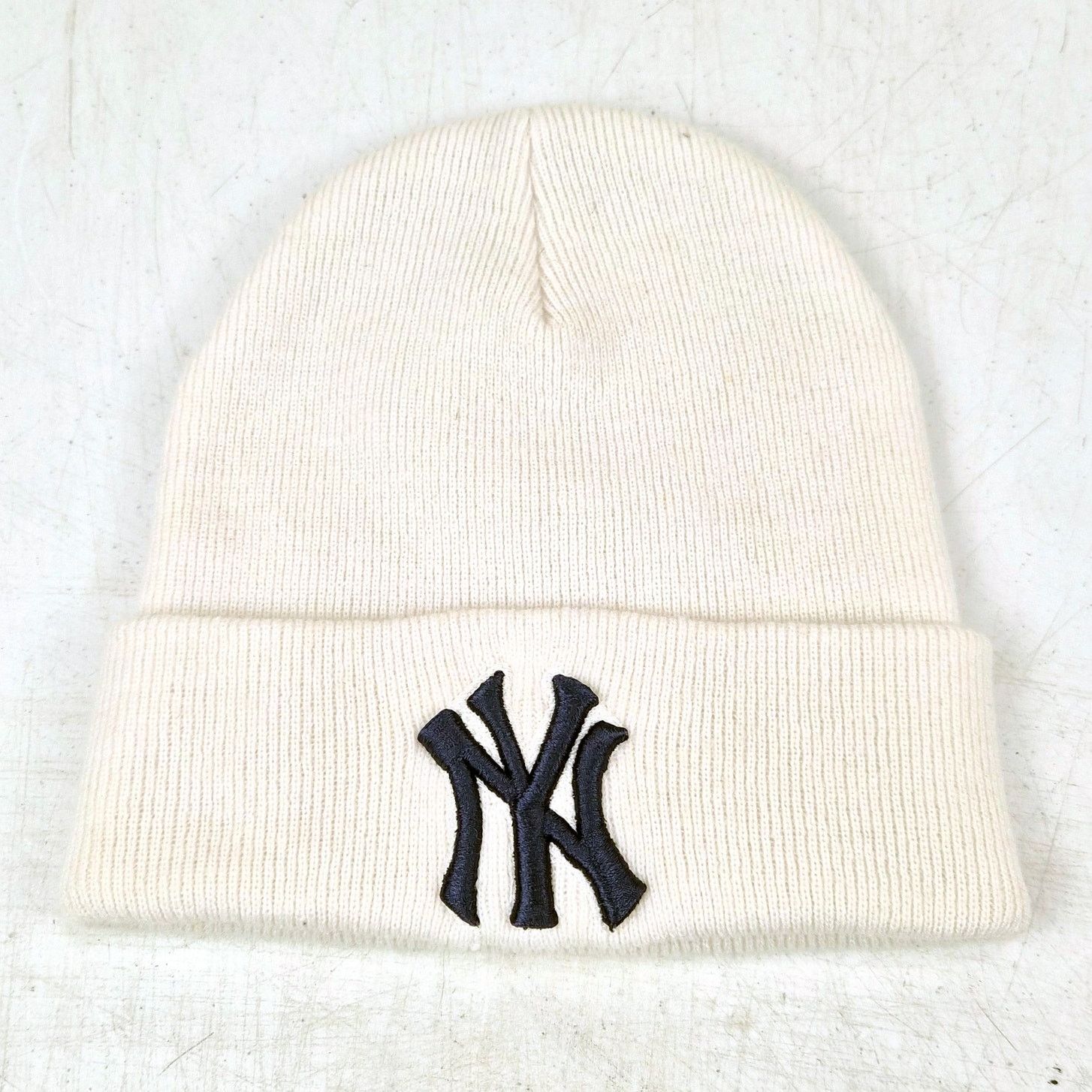 MLB Vintage New York Yankees Beanie OSFA Cream Navy Script Size ONE SIZE - 1 Thumbnail