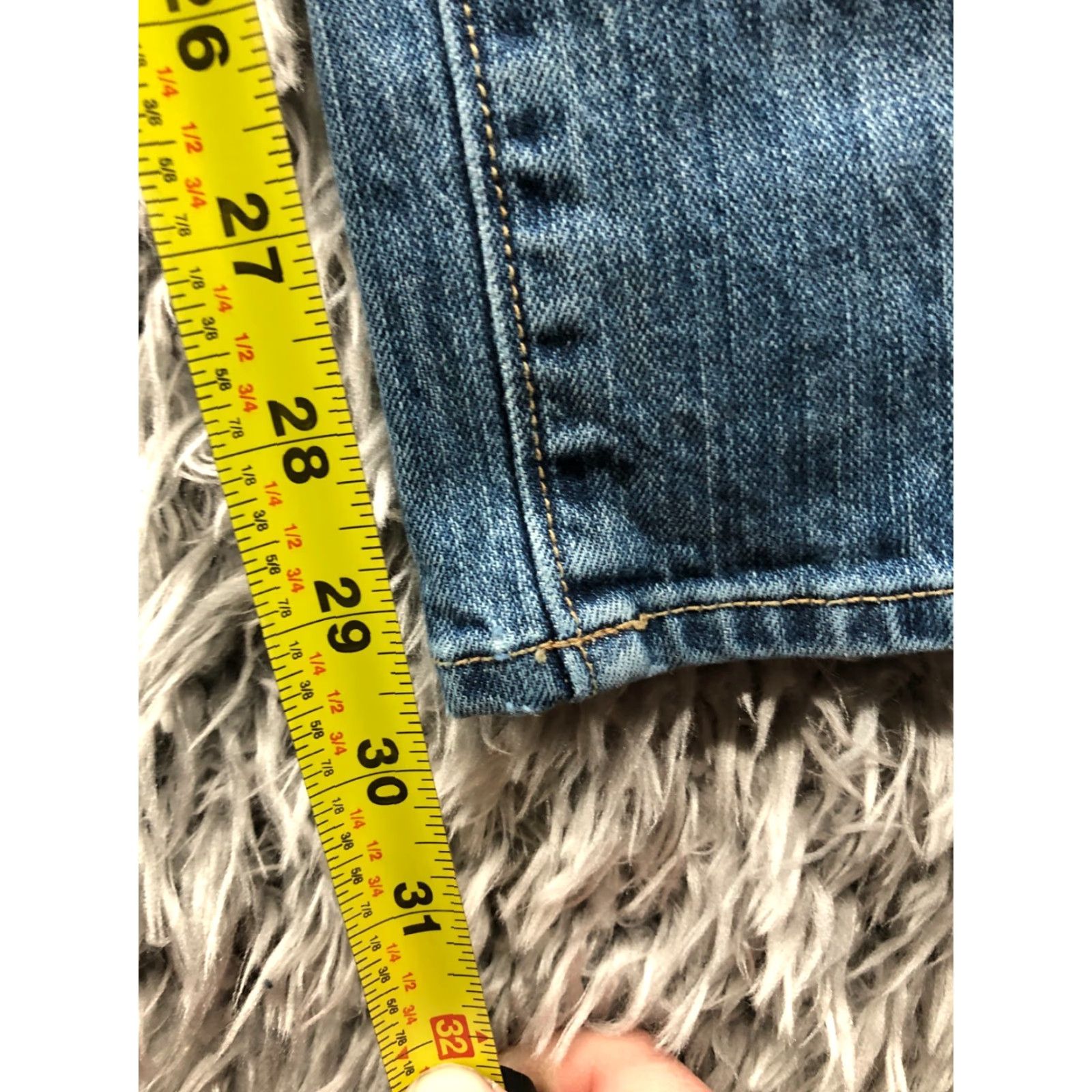 Old Navy Old Navy Sweetheart Jeans Womens Size 12 Mid Rise 32 waist Blue Denim 31 inseam Straight Jeans Size 34" / US 12 / IT 48 - 3 Thumbnail