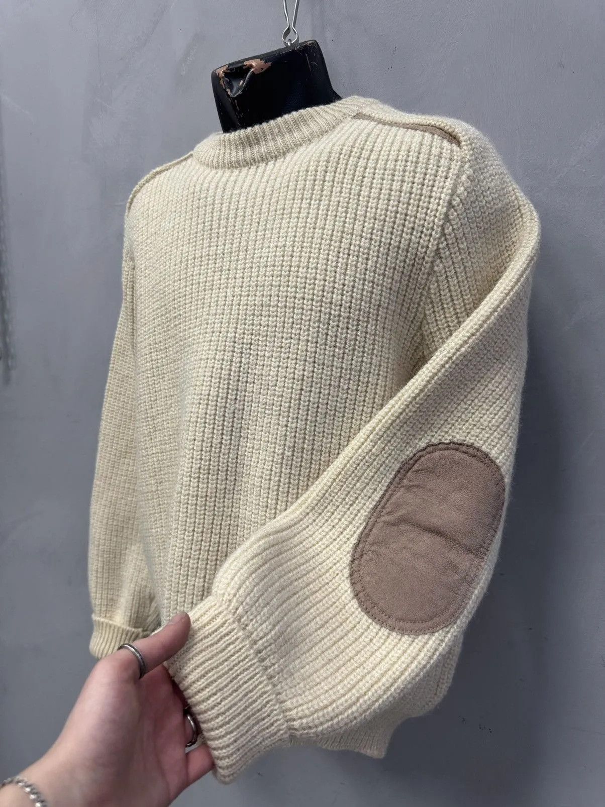 Vintage Vintage Beige Sweater Burberry Wool Y2K Knit Nova Check Size US M / EU 48-50 / 2 - 4 Thumbnail