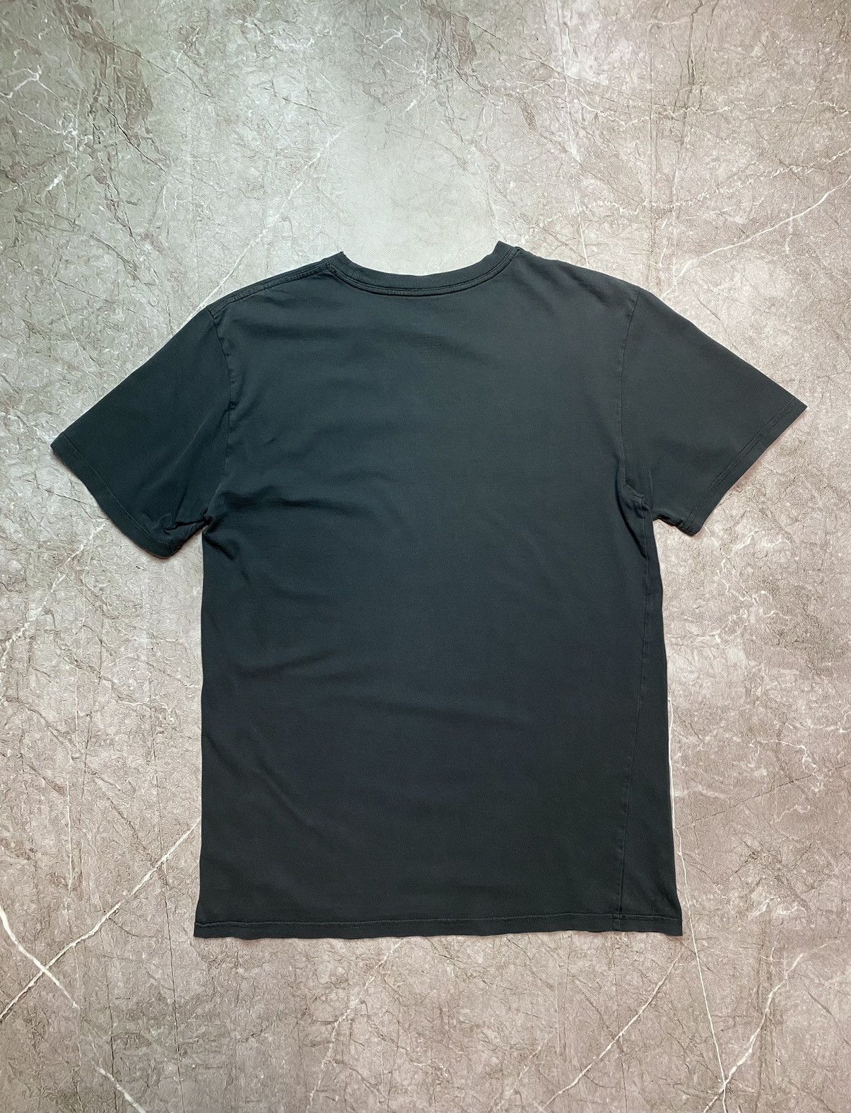 Oakley × Vintage Vintage Oakley T-Shirt Centre Logo Gorpcore Y2K 2000s Size US M / EU 48-50 / 2 - 3 Thumbnail