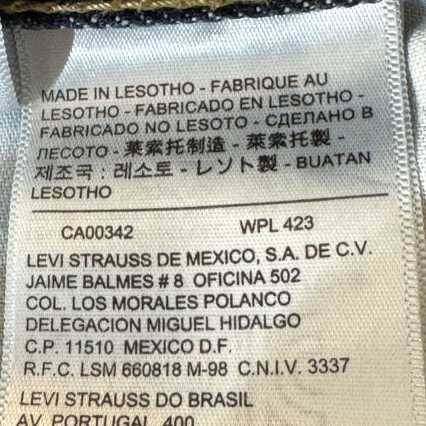 Levi's Levi's 505 Jeans Mens 34x32 Blue Straight Regular Denim Medium Wash Worn Hem Vintage No Size US 34 / EU 50 - 6 Thumbnail