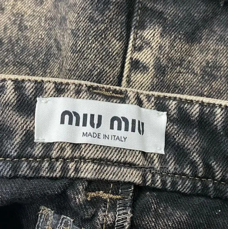 Miu Miu Miu Miu Summer Dark Brown Women's Shorts . Size 28" / US 6 / IT 42 - 4 Thumbnail