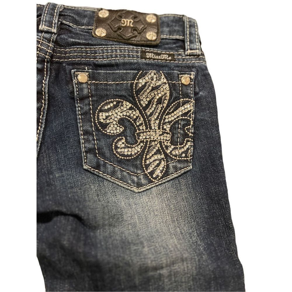 Miss Sixty MISS ME Rhinestones embroidered capri jeans Size 27" / US 4 / IT 40 - 8 Thumbnail