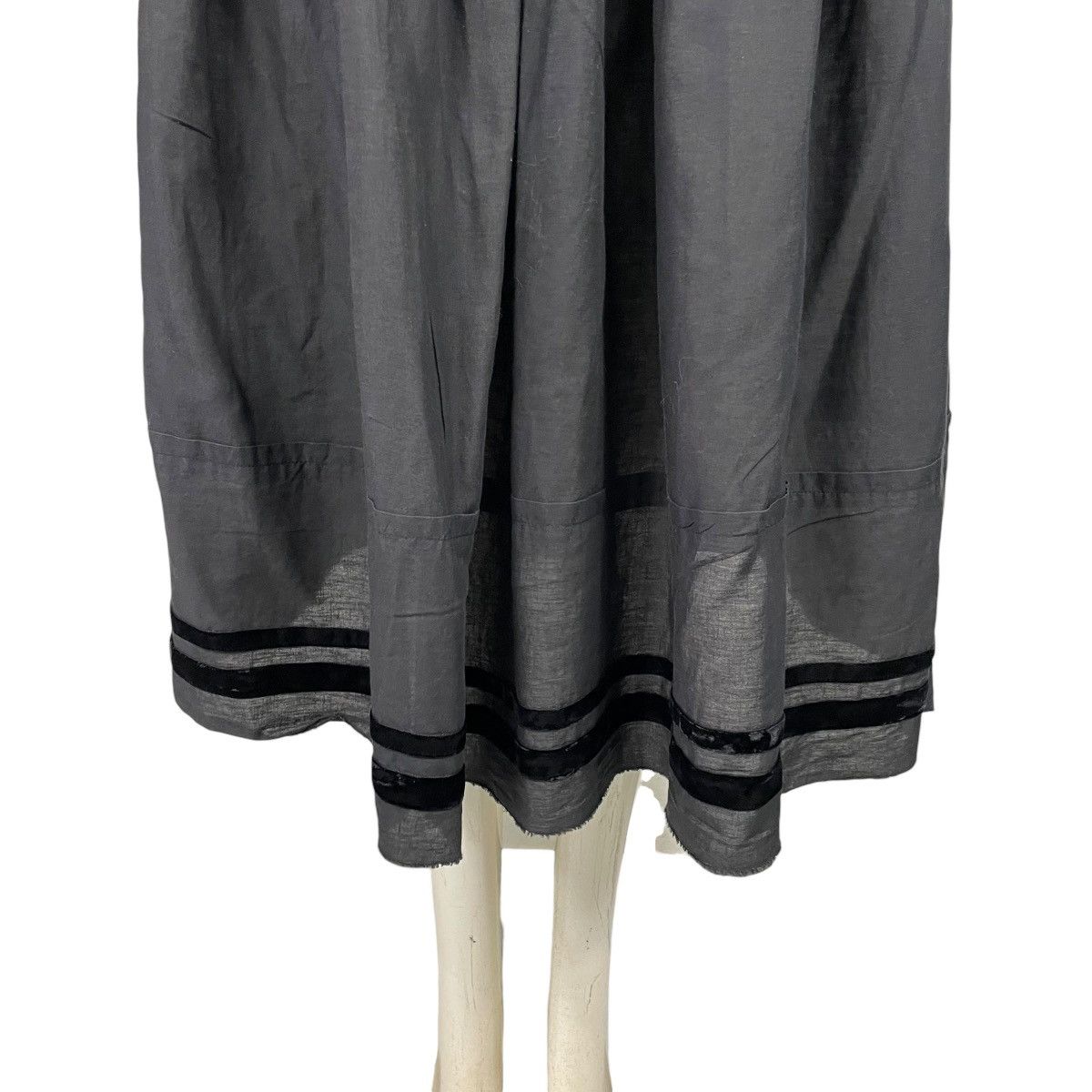 Tricot Comme des Garcons Tricot Comme Des Garcons Black Flared Midi Skirt Size 26" / US 2 / IT 38 - 5 Thumbnail