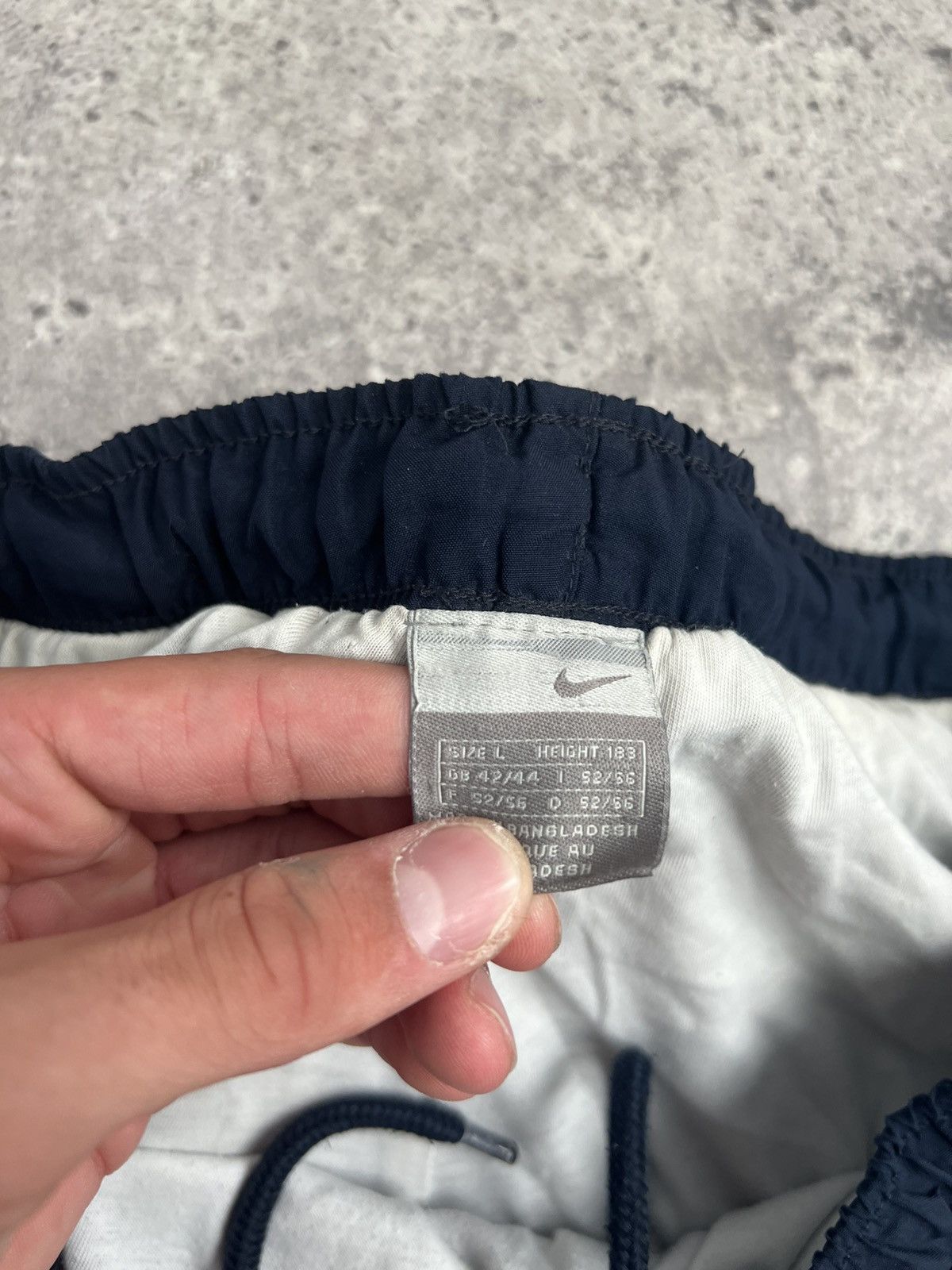 Nike Vintage Nike Nylon Pants Size US 34 / EU 50 - 7 Thumbnail