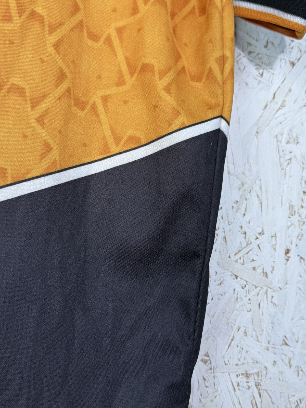 Puma 90s Wolverhampton Wanderers 1996/98 Home Kit Soccer Jersey Size US L / EU 52-54 / 3 - 12 Thumbnail