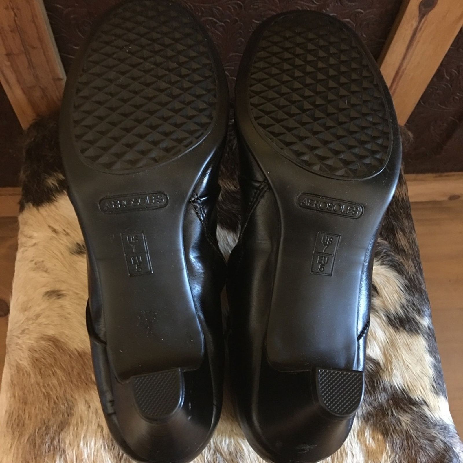 Designer Aerosoles black play pleat heeled ankle bootie 7M Size US 7 / IT 37 - 6 Thumbnail