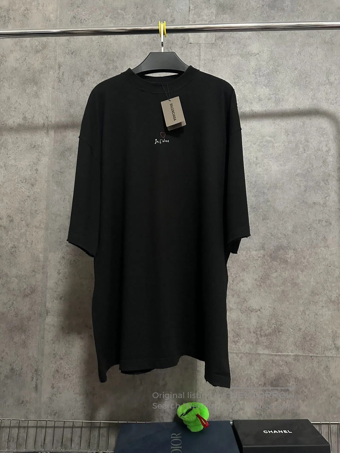 Balenciaga black short sleeve t-shirt by balenciaga. Size US L / EU 52-54 / 3 - 1 Thumbnail